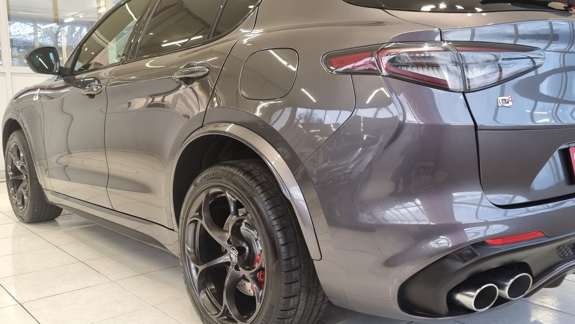 ALFA ROMEO Stelvio 2.9 V6 Biturbo Q4 Quadrifoglio Sky-showroom-element-3