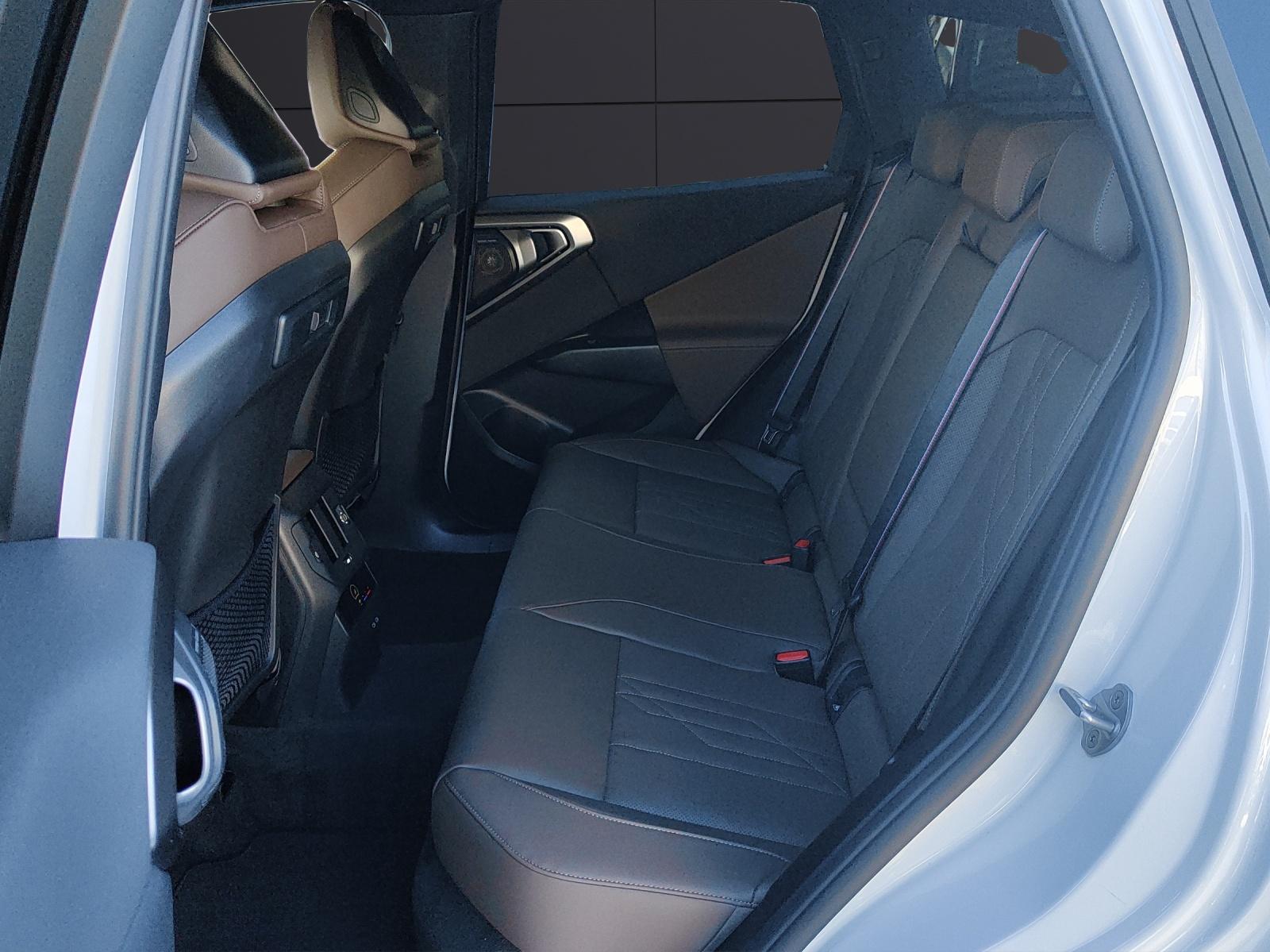 BMW X3 30e xDrive-image-14