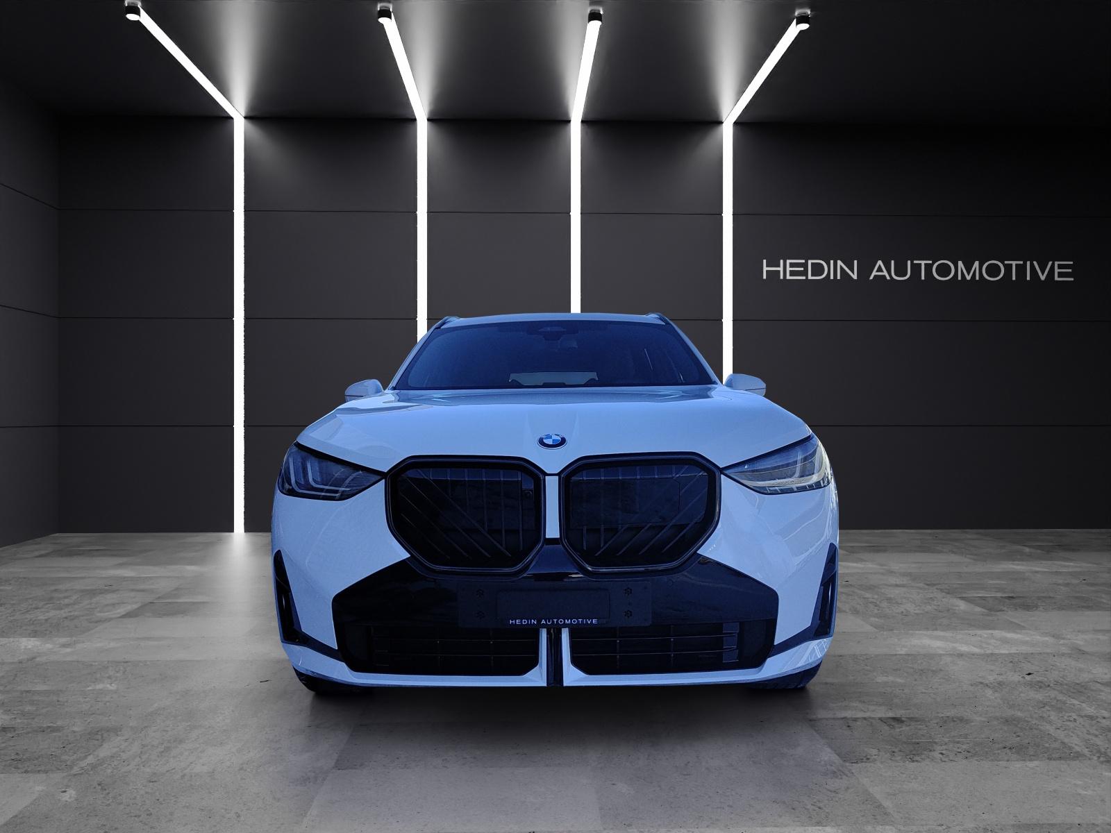 BMW X3 30e xDrive-showroom-element-2