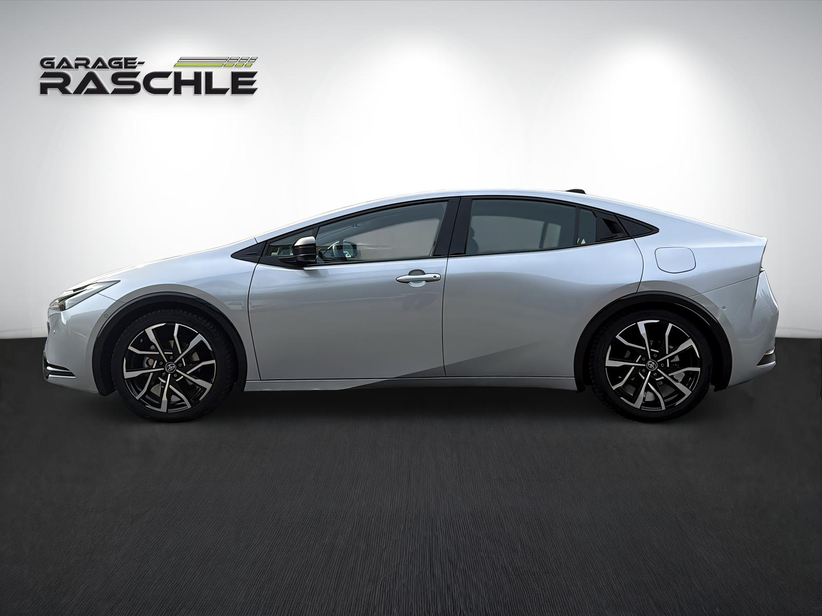 TOYOTA Prius 2.0 Plug-In-Hybrid Premium-showroom-element-3