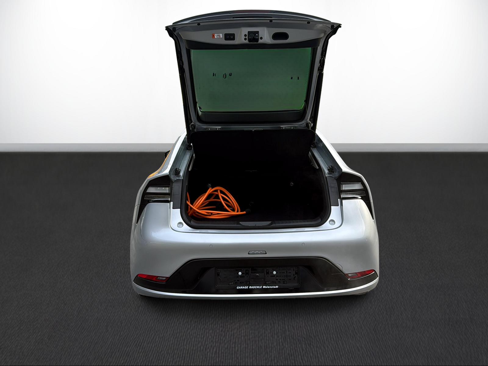 TOYOTA Prius 2.0 Plug-In-Hybrid Premium-image-8