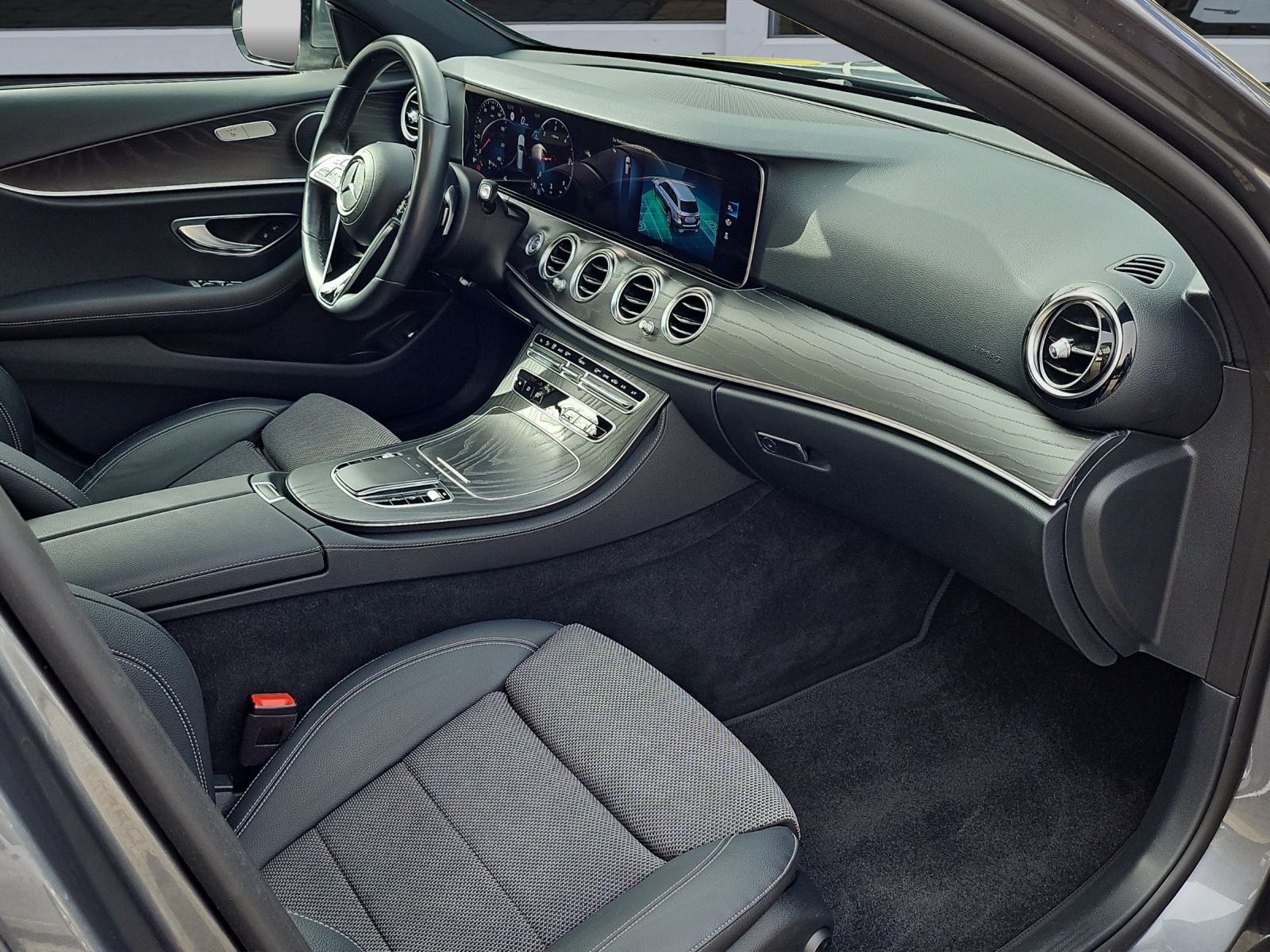 MERCEDES-BENZ E 220 d All-Terrain 4Matic Avantgarde 9G-Tronic-image-12