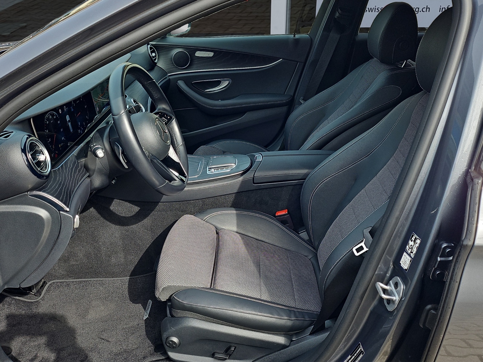 MERCEDES-BENZ E 220 d All-Terrain 4Matic Avantgarde 9G-Tronic-image-11