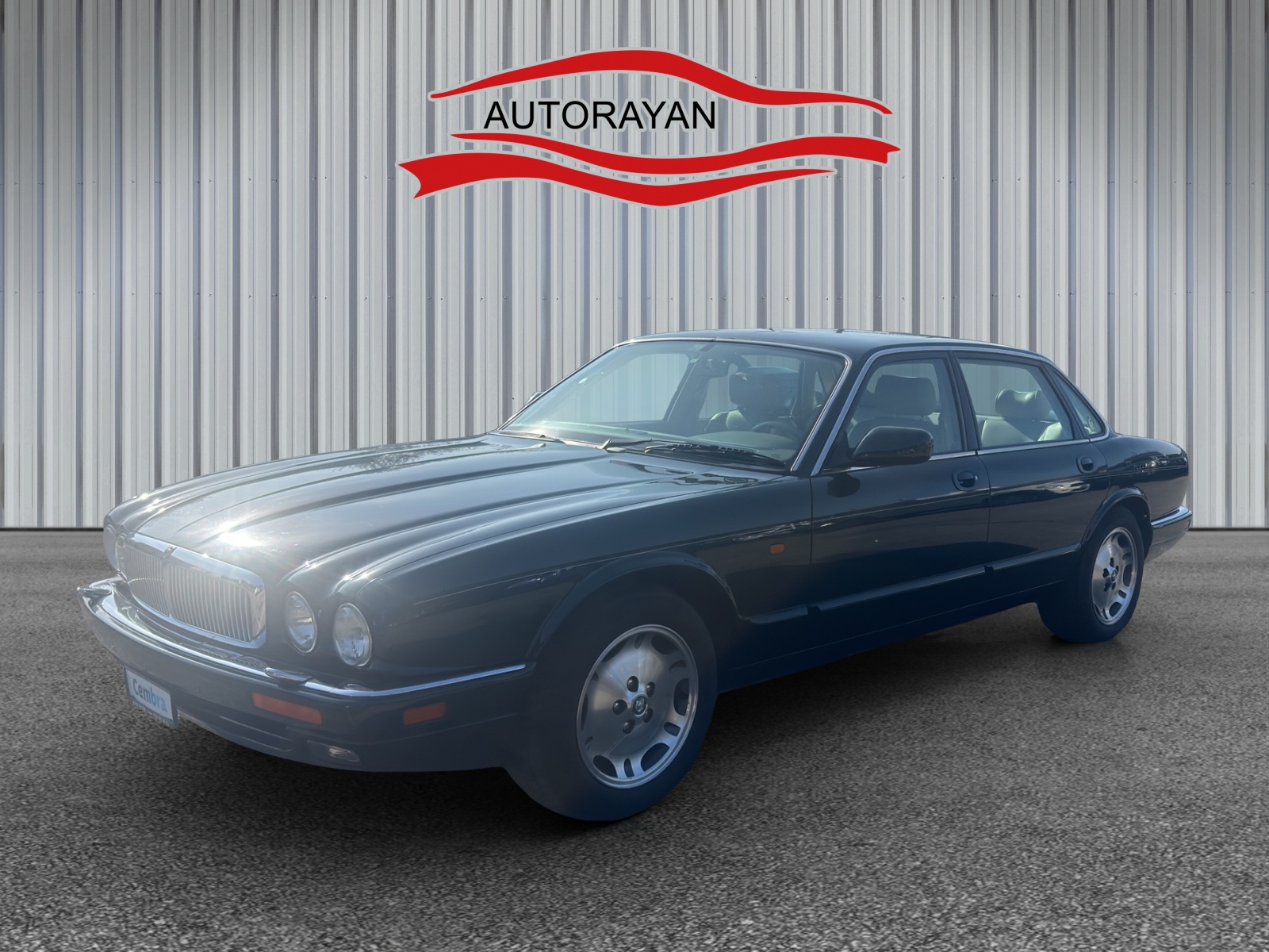 JAGUAR XJ 3.2 Executive-image-1