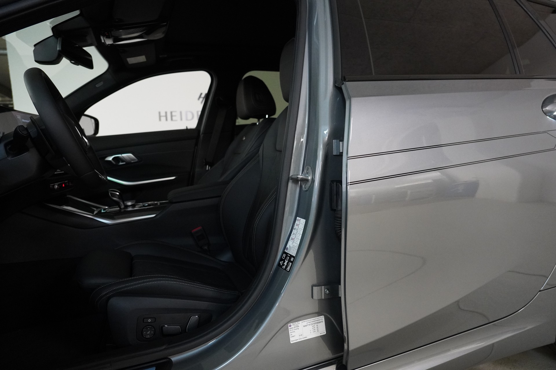 BMW-ALPINA D3 S BiTurbo Touring 3.0d xDrive Switch-Tronic-image-10