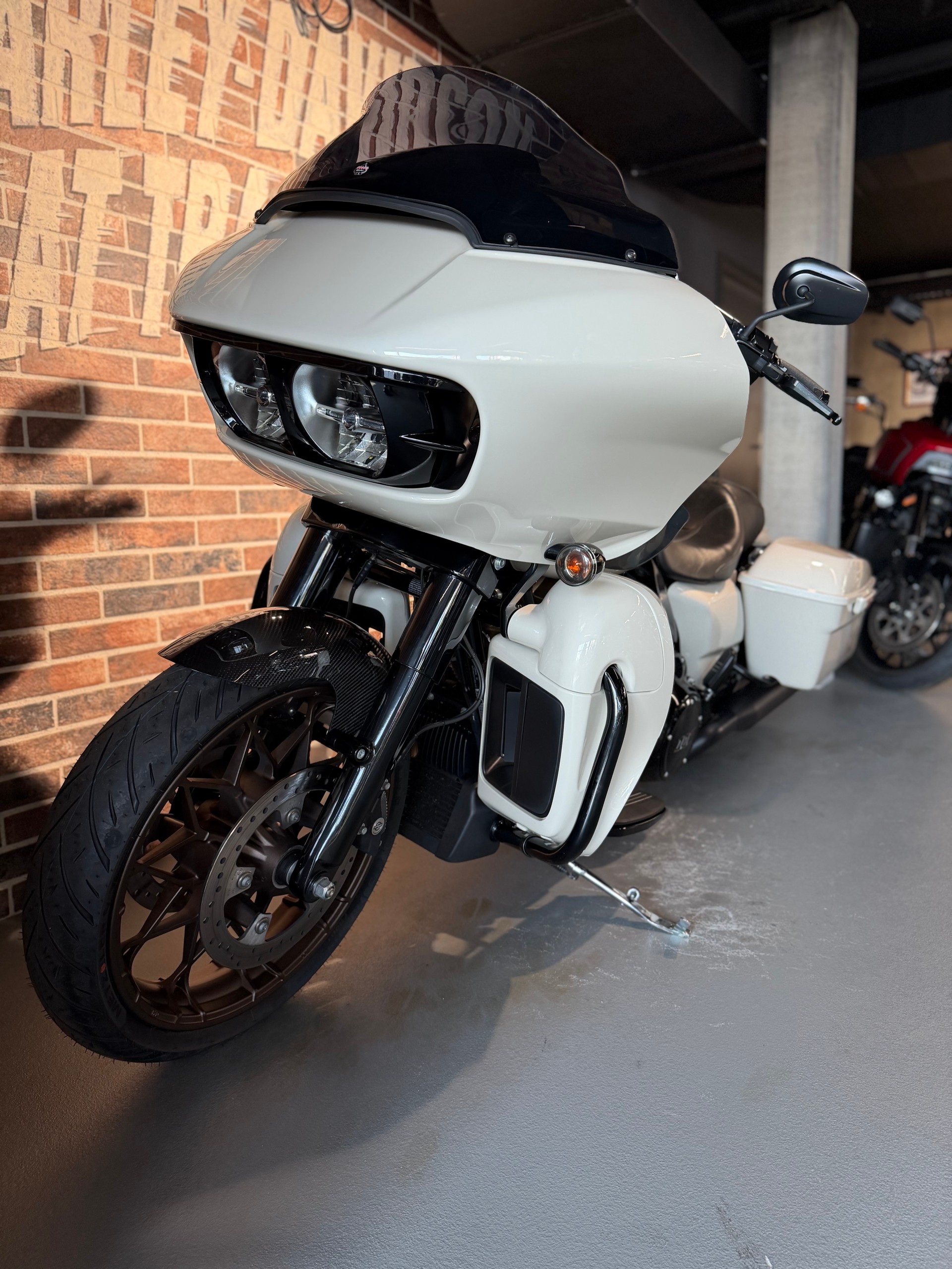 HARLEY-DAVIDSON FLTRXST Road Glide ST 117-image-2