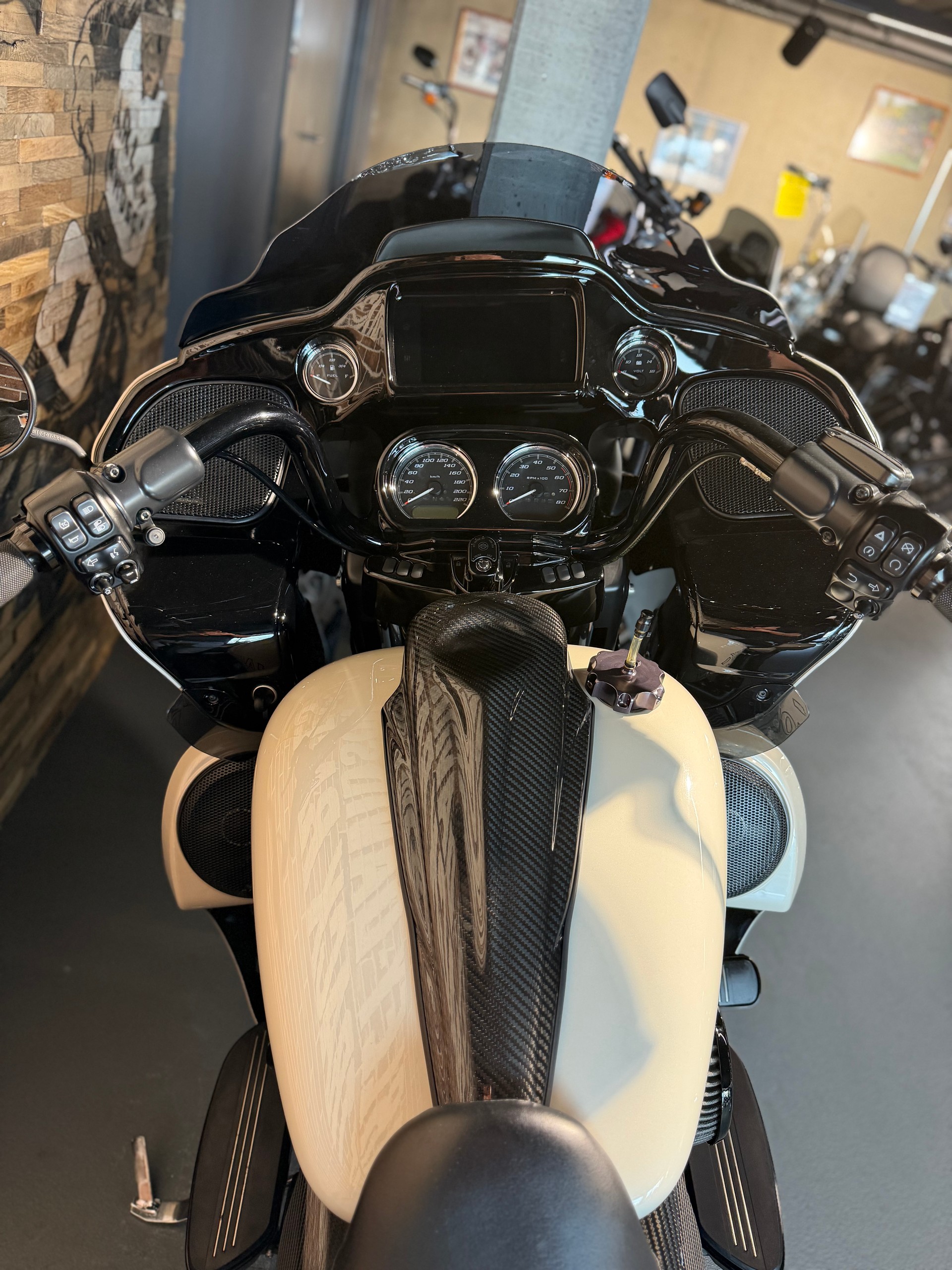 HARLEY-DAVIDSON FLTRXST Road Glide ST 117-image-14
