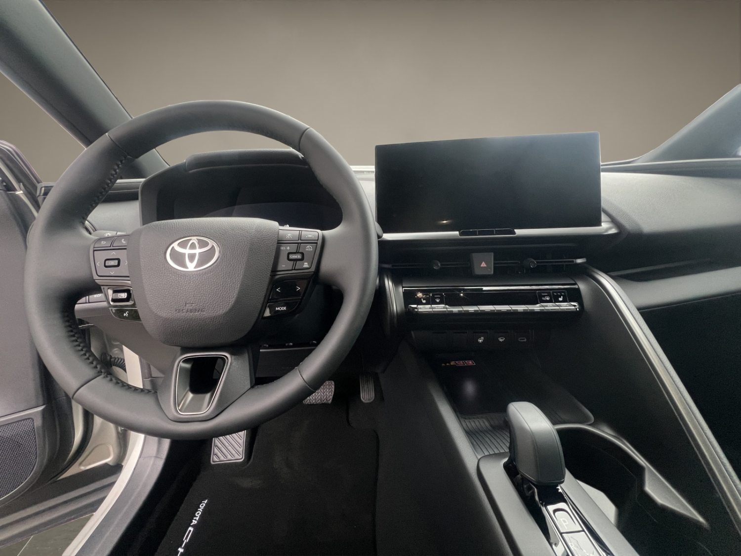 TOYOTA C-HR 2.0 HEV Swiss Edition 4x4-image-10