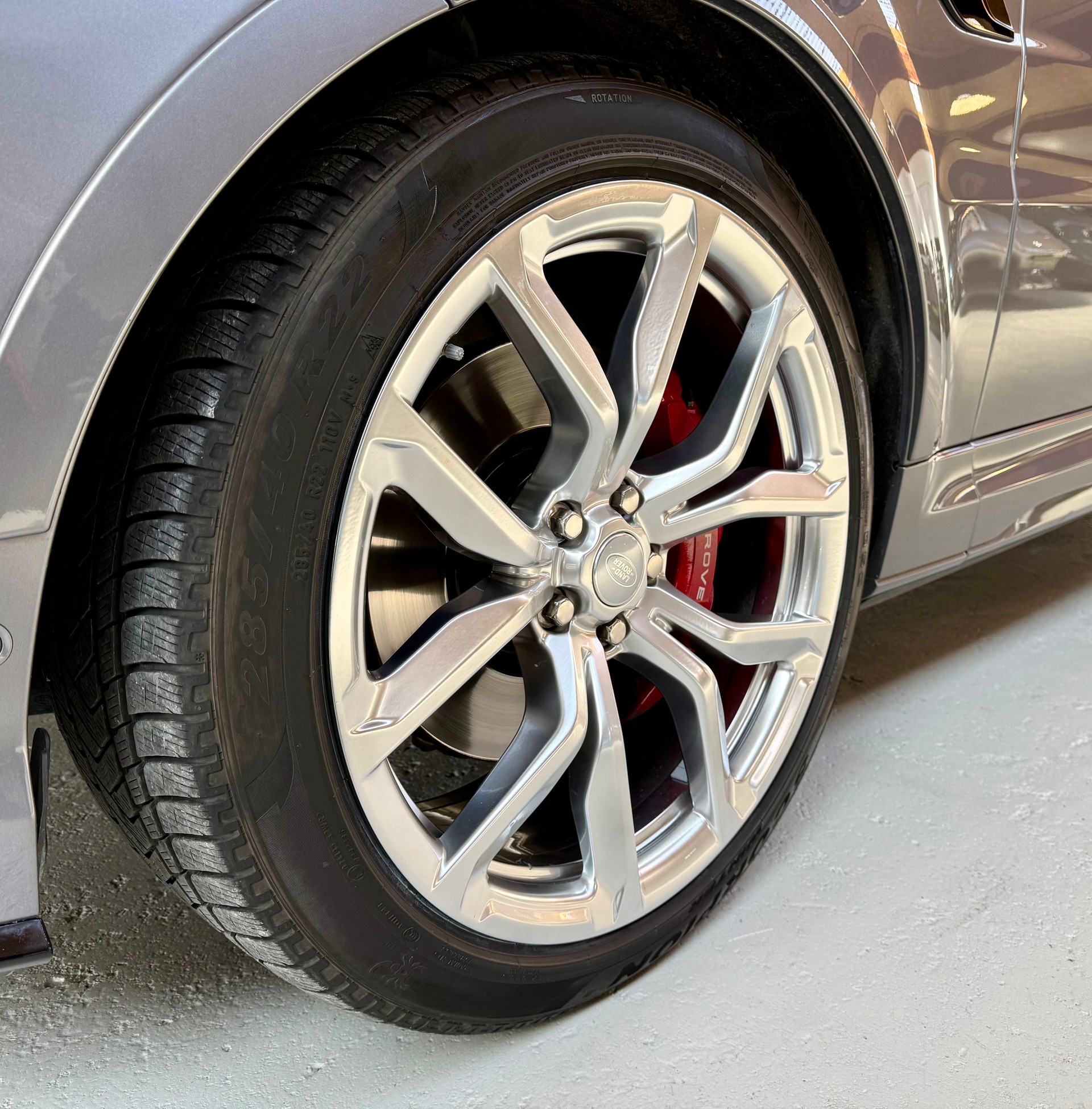 LAND ROVER Range Rover Sport 5.0 V8 S/C SVR Automatic-image-5