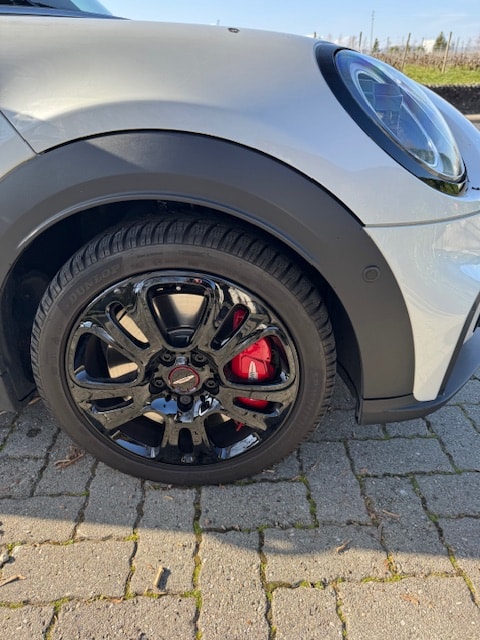 MINI Cooper John Cooper Works Cabriolet Steptronic-image-9