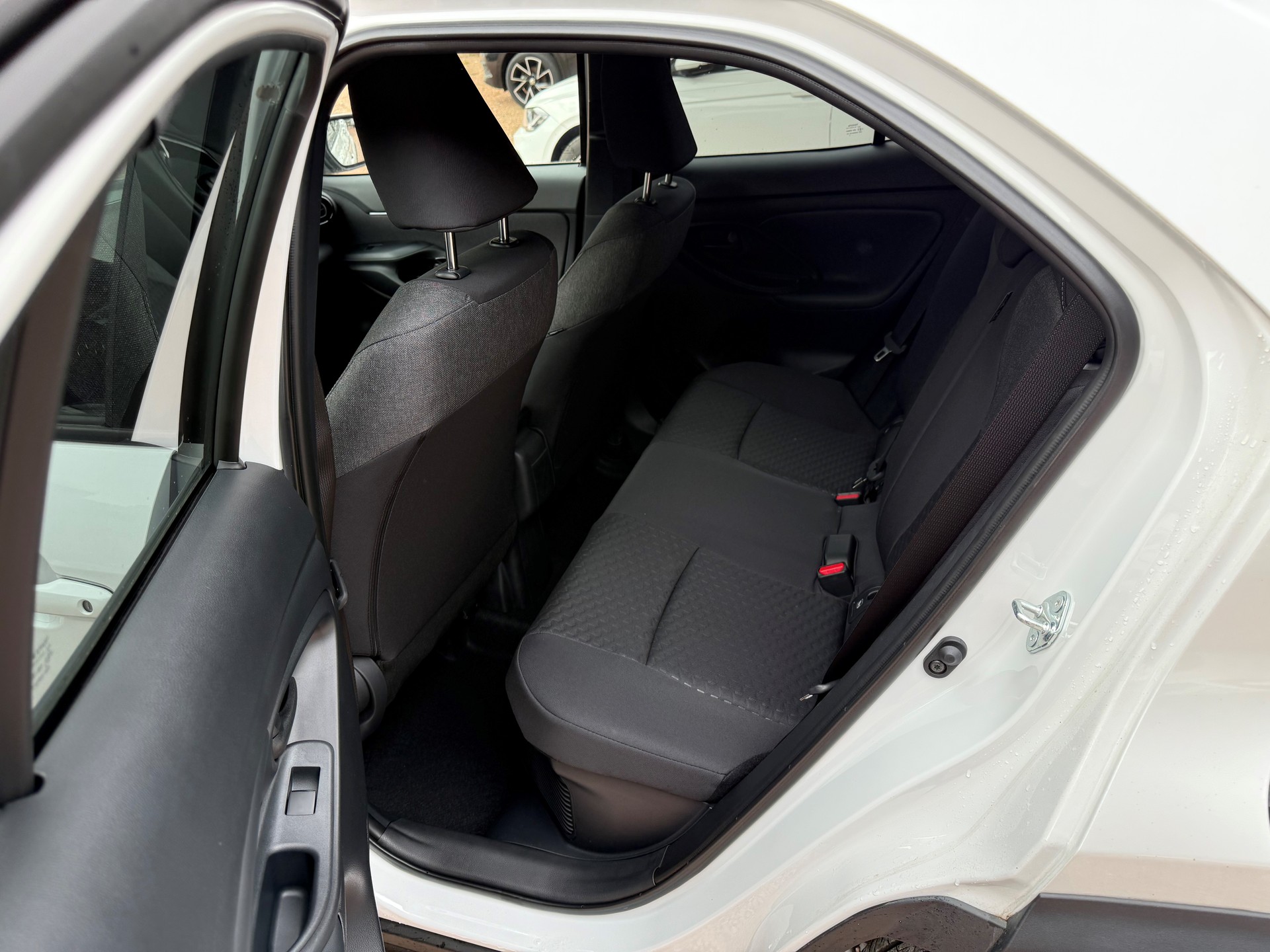 TOYOTA Yaris Cross 1.5 Hybrid Teamplayer-image-7