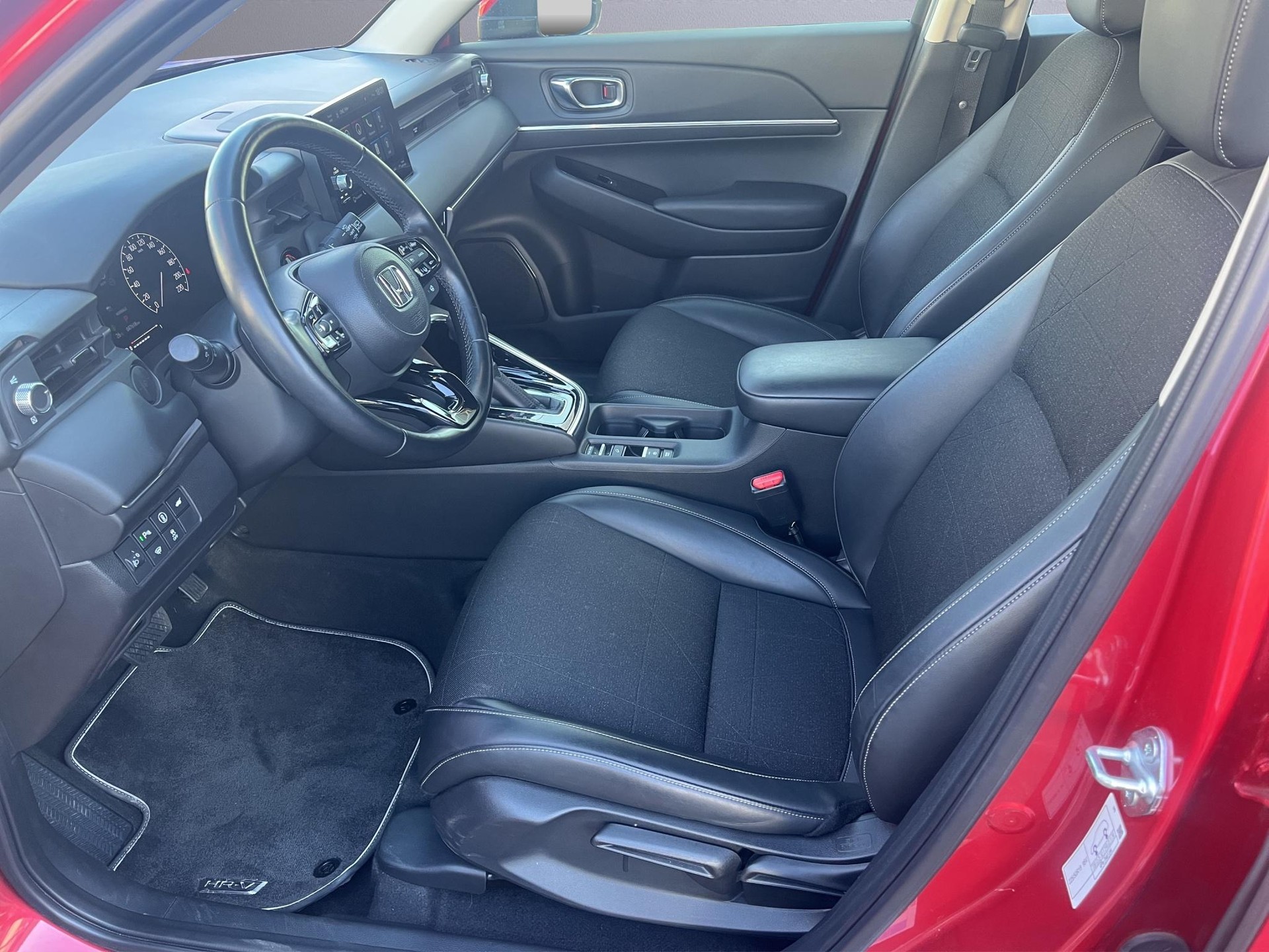HONDA HR-V 1.5 i-MMD Advance-image-6