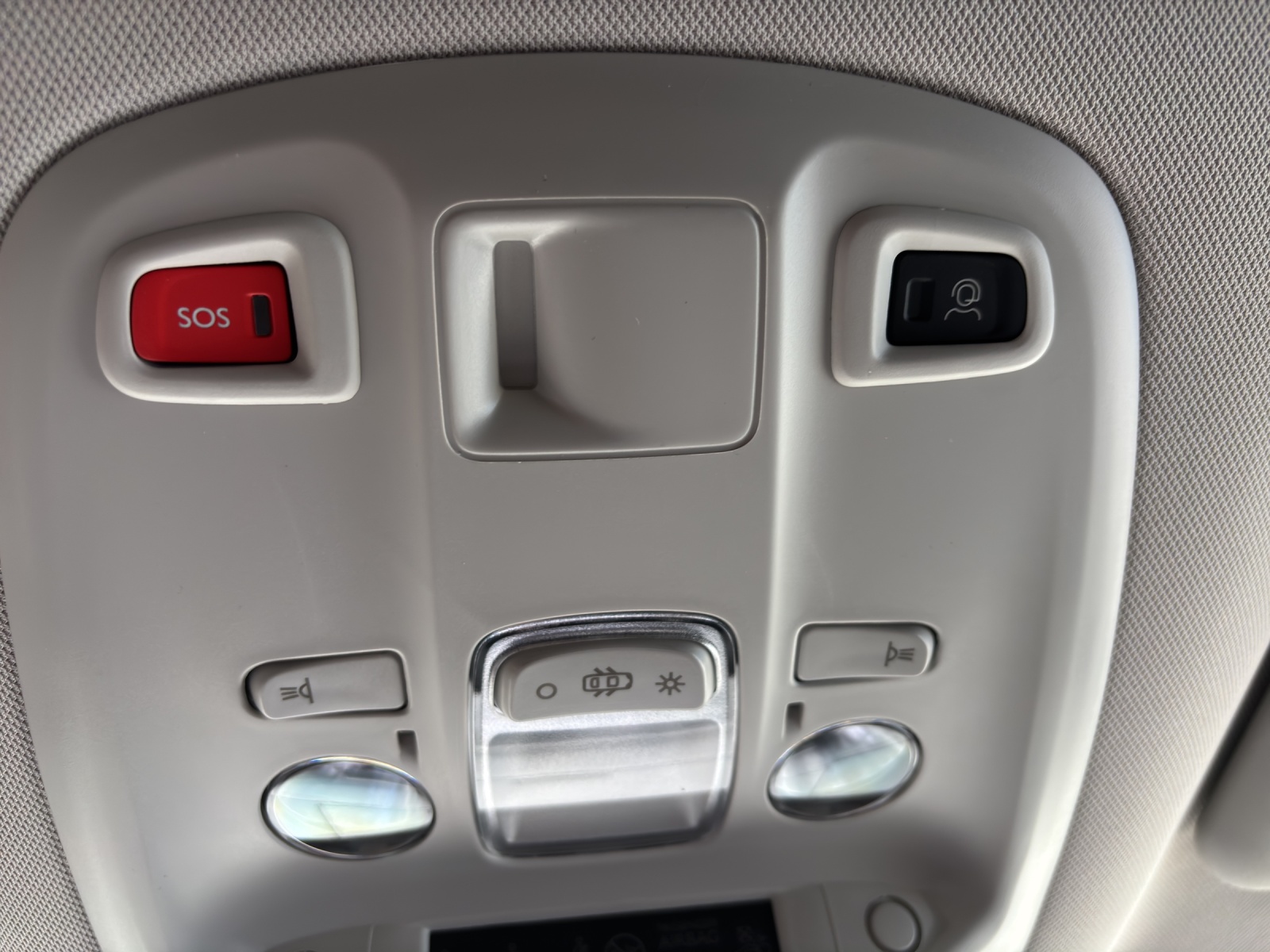 PEUGEOT Traveller Family Edition HDI 180 Automat-image-15