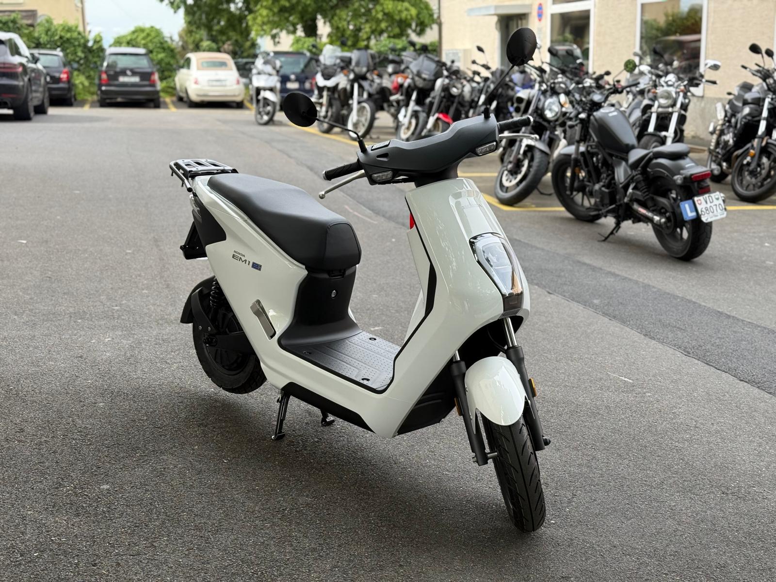 HONDA EM1-E-image-1