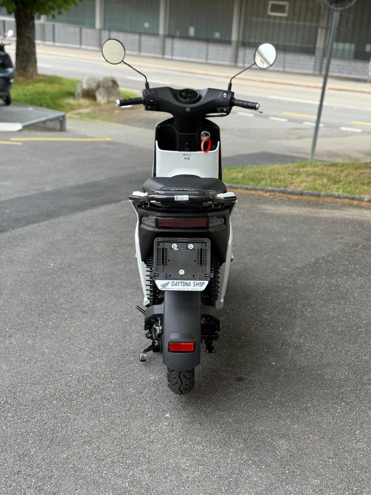 HONDA EM1-E-image-5