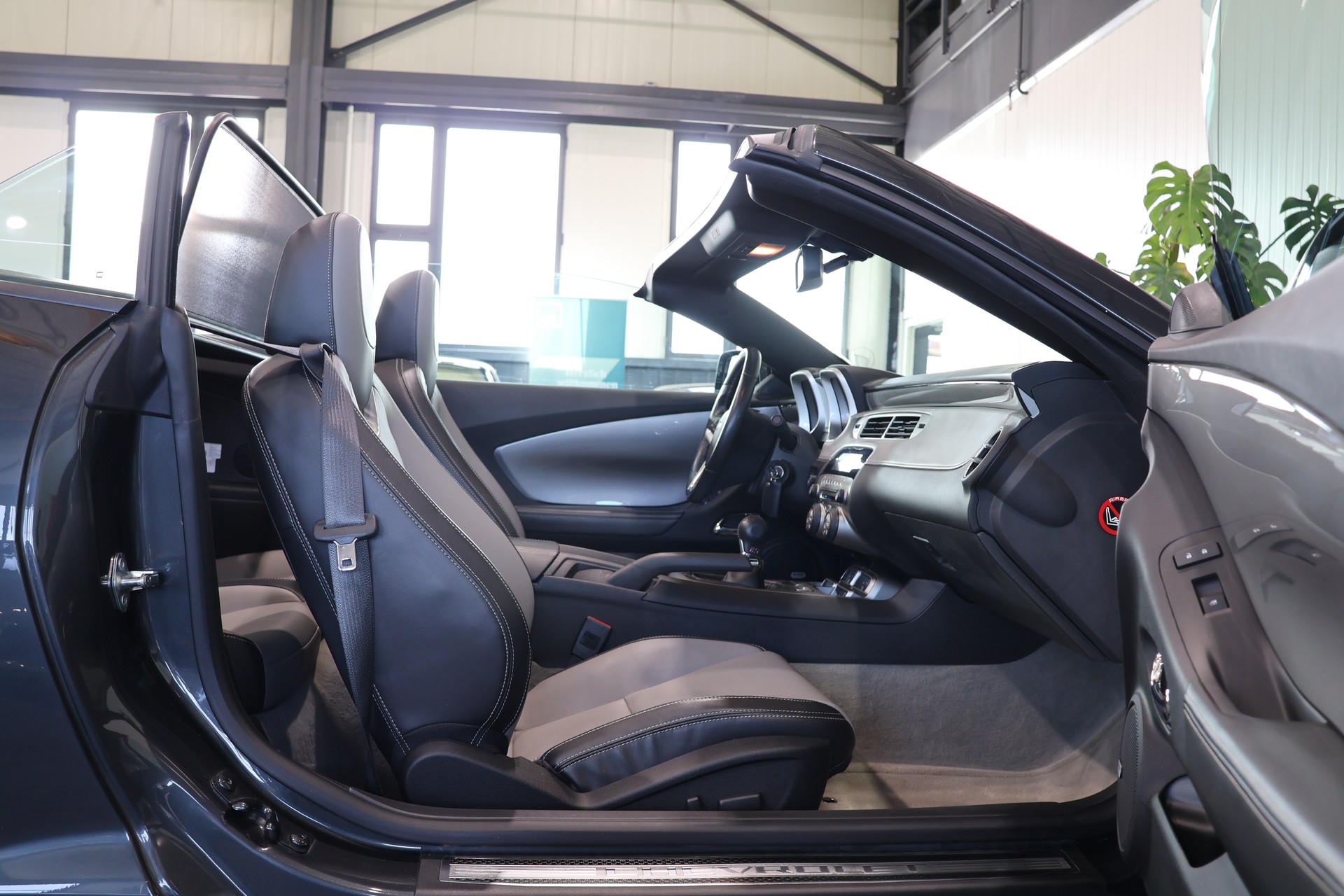 CHEVROLET Camaro 6.2 Convertible-image-12