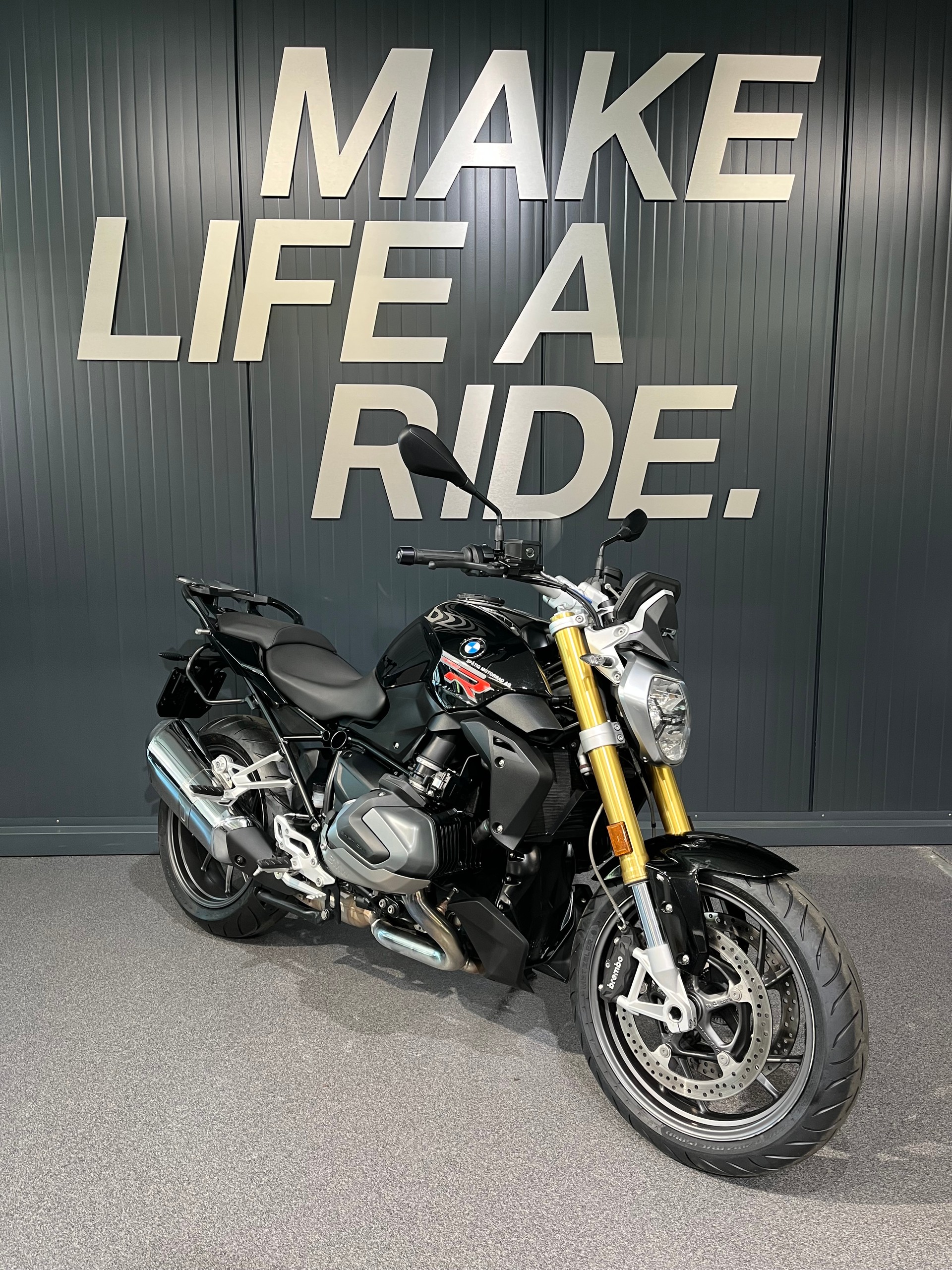 BMW R 1250 R-showroom-element-1