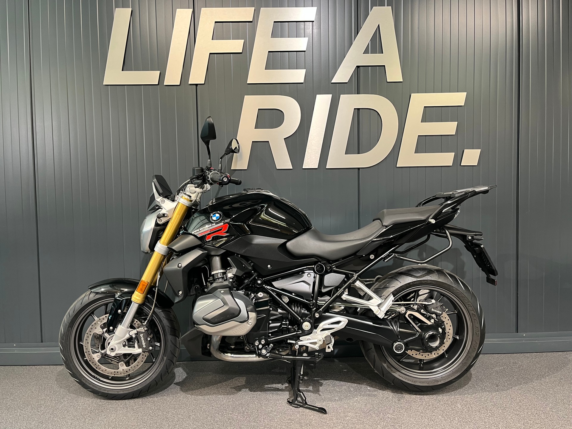 BMW R 1250 R-showroom-element-2