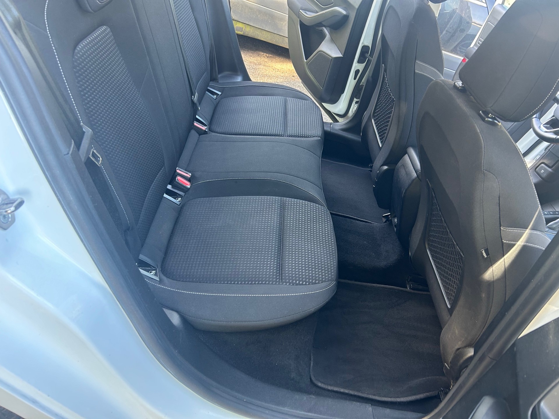 FORD Focus 1.5 TDCi Business-image-5