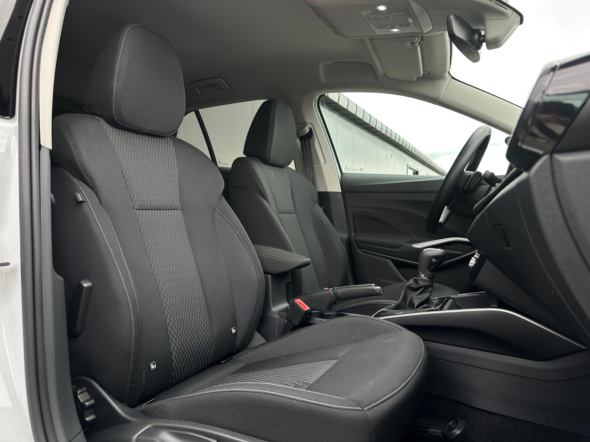 SKODA Fabia 1.0 TSI Selection DSG-image-10