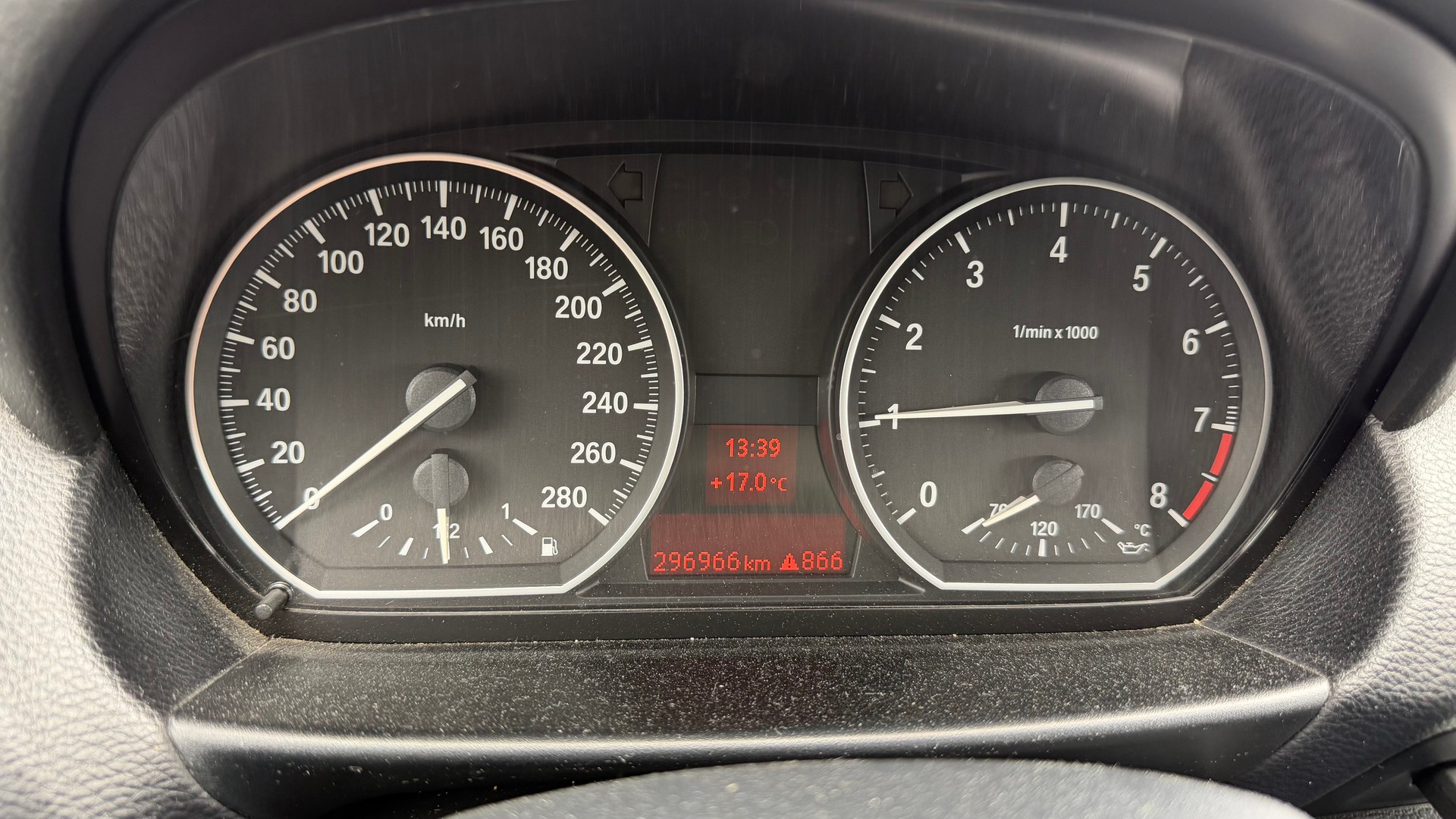 BMW 135i Coupé-image-7