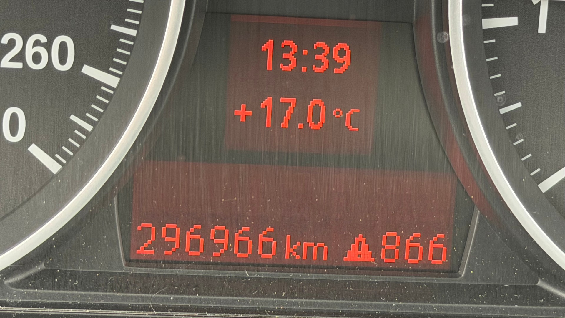 BMW 135i Coupé-image-11