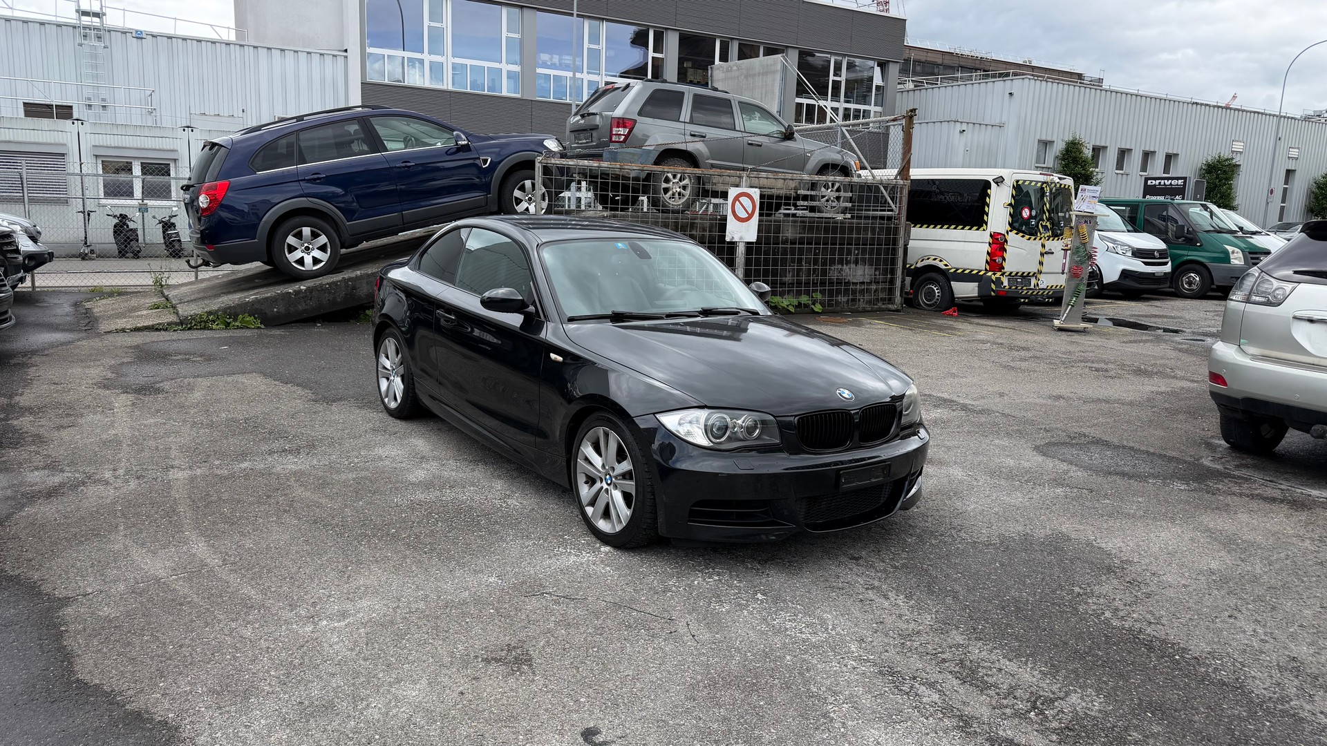 BMW 135i Coupé-image-1