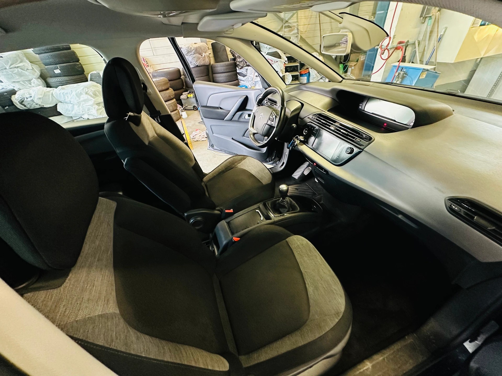 CITROEN Grand C4 Picasso 1.2 Pure Tech Shine-image-13