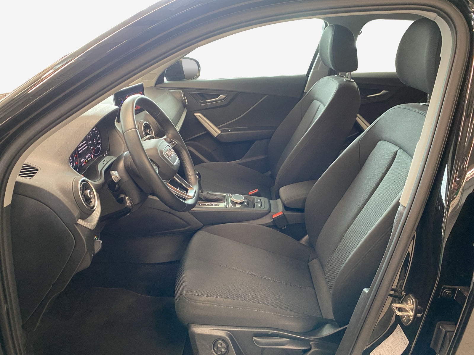 AUDI Q2 35 TFSI S-tronic-image-7