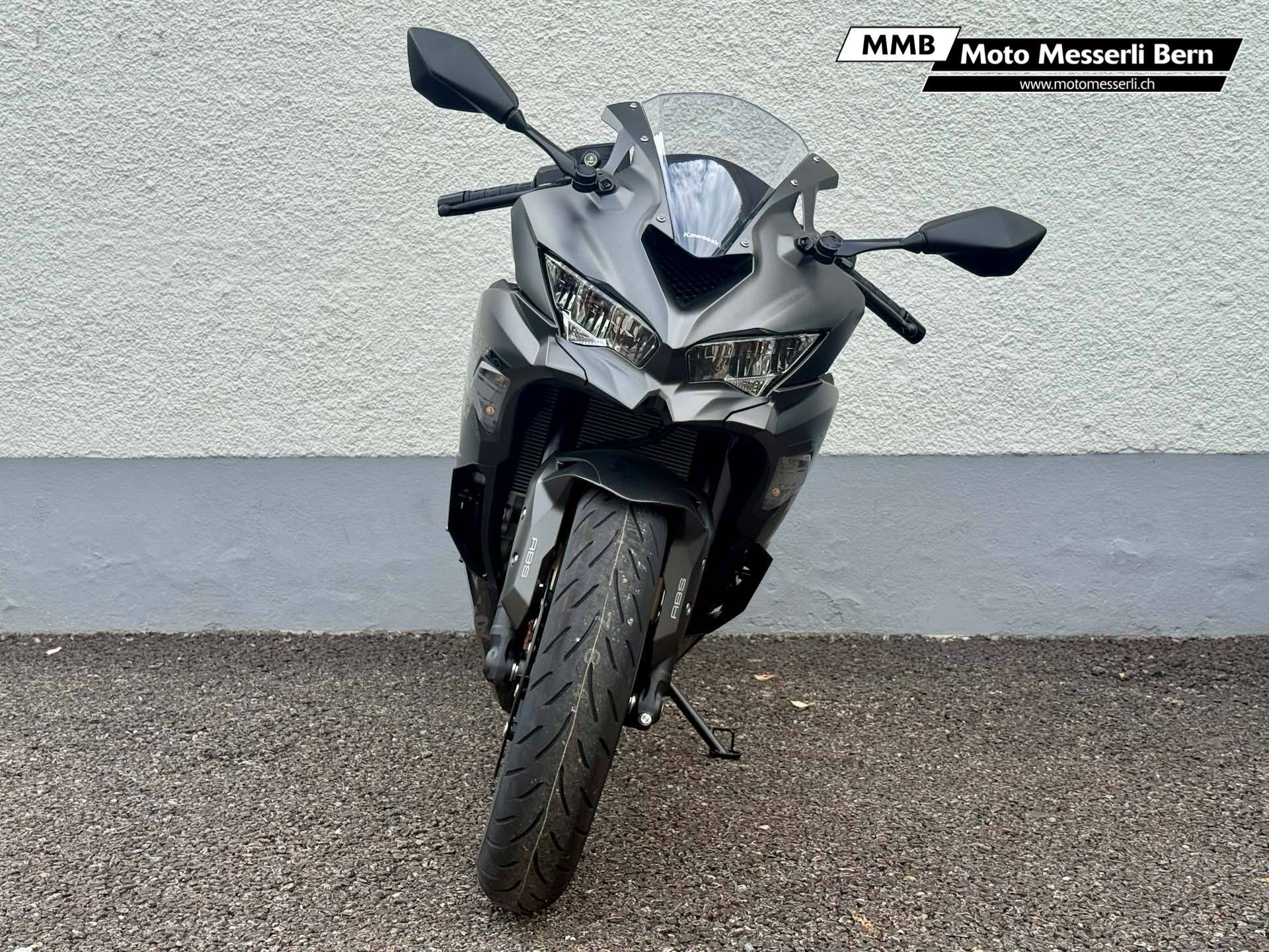 KAWASAKI Ninja ZX-4RR-image-6