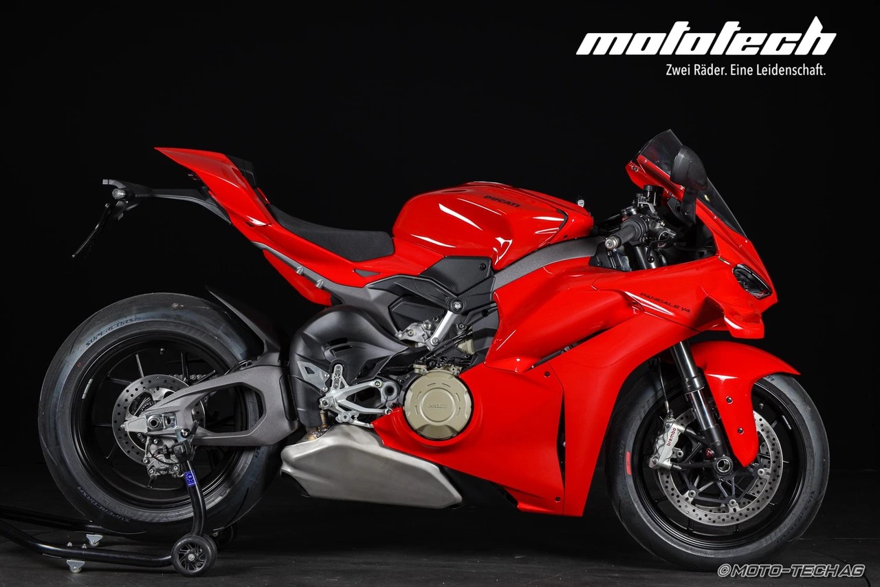 DUCATI Panigale V4-image-1