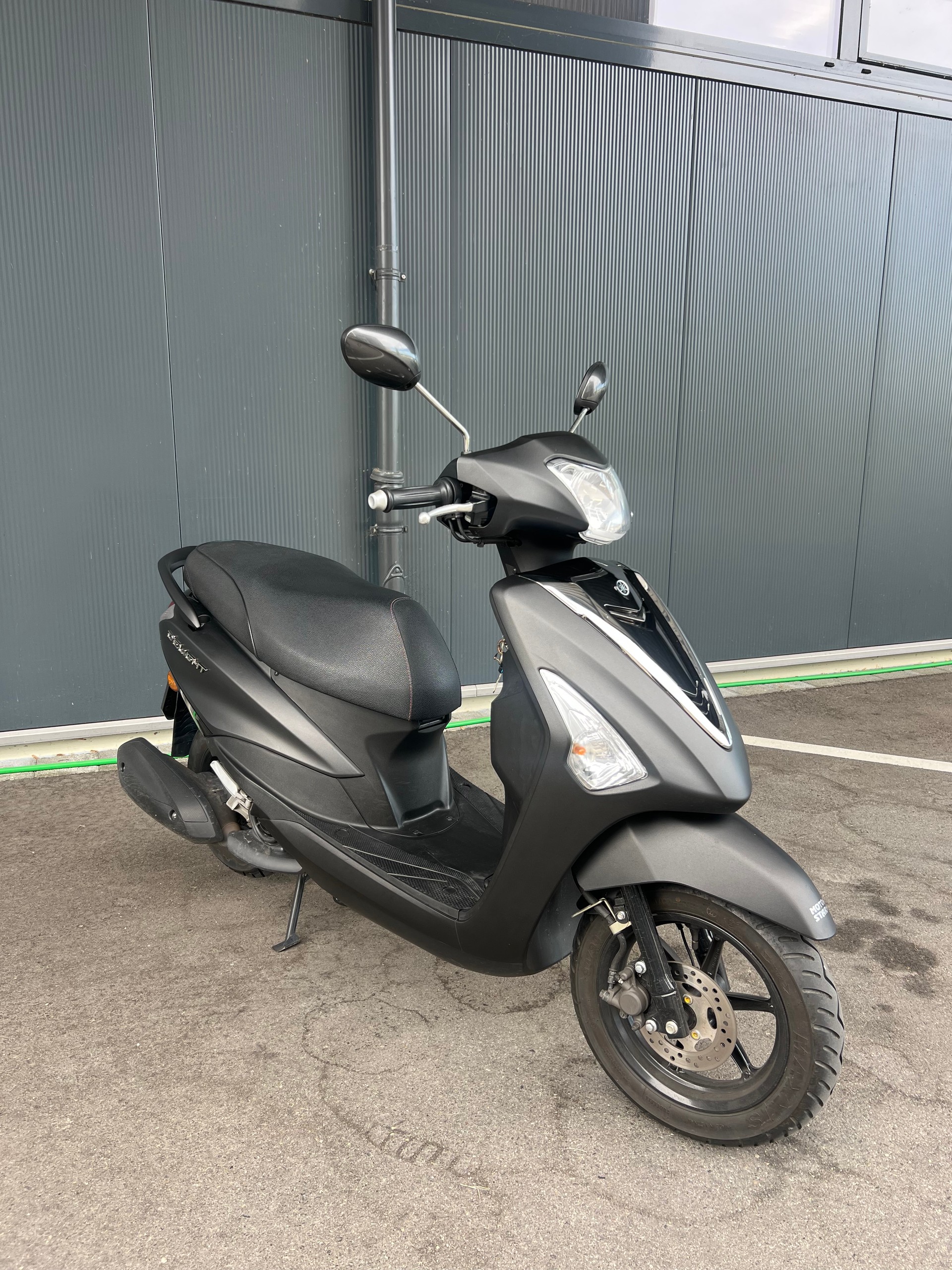 YAMAHA D'elight LTS 125 UBS-image-1