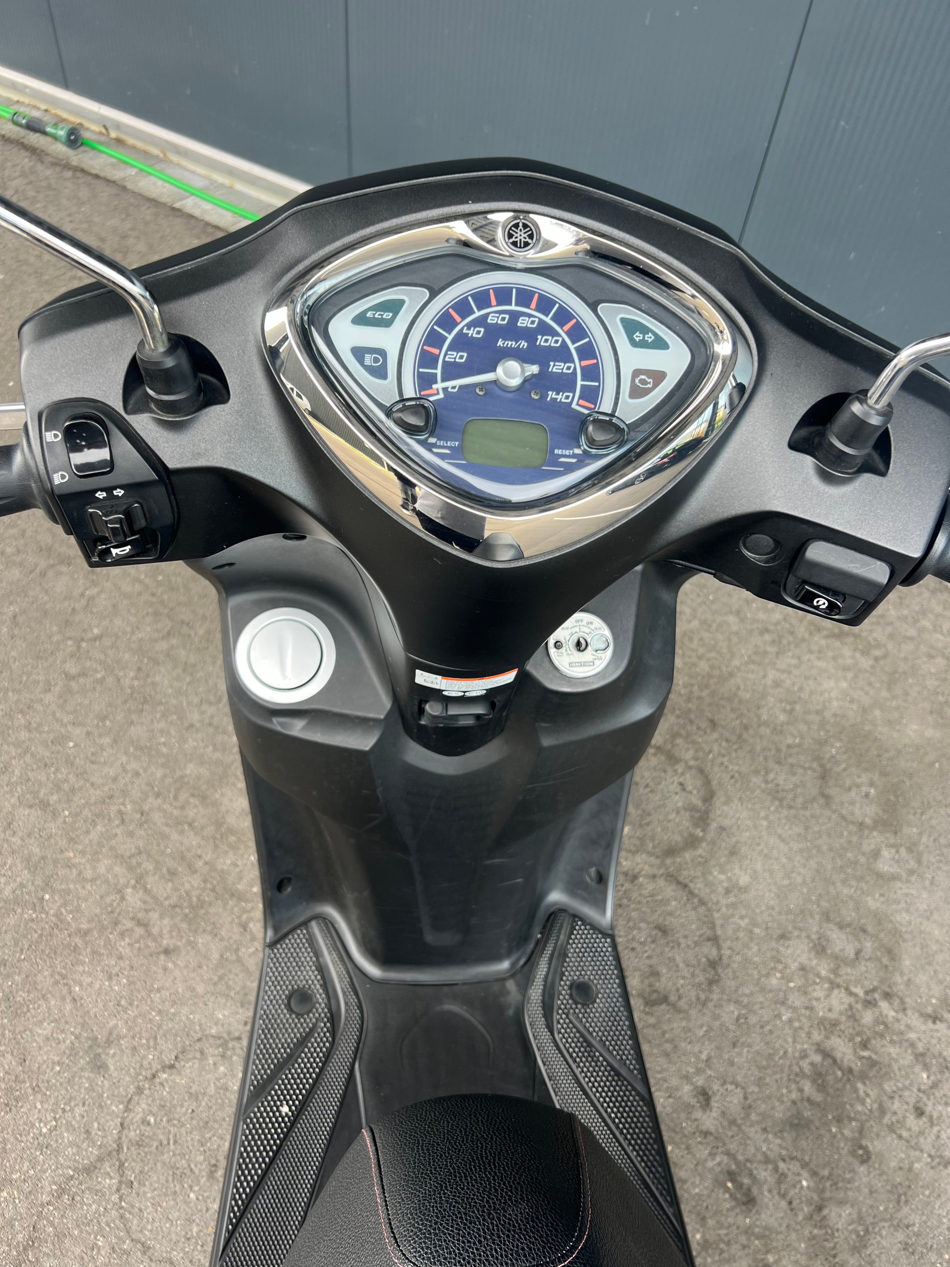 YAMAHA D'elight LTS 125 UBS-image-4