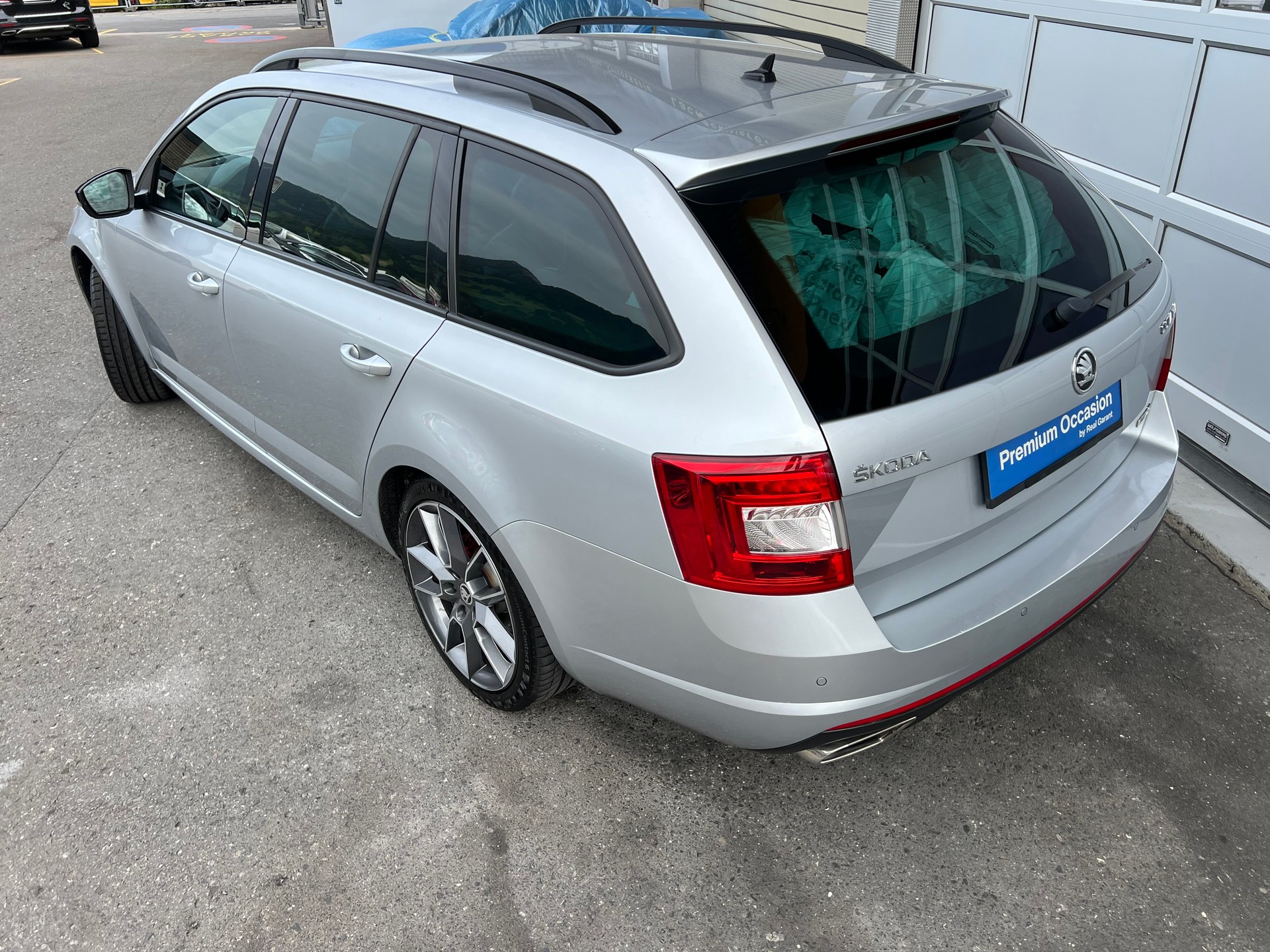SKODA Octavia Combi 2.0 TSI RS DSG *** Navigation * Teilleder * Radio- DAB * frisch ab MFK * 1 Jahr Garantie ist möglich ***-image-4