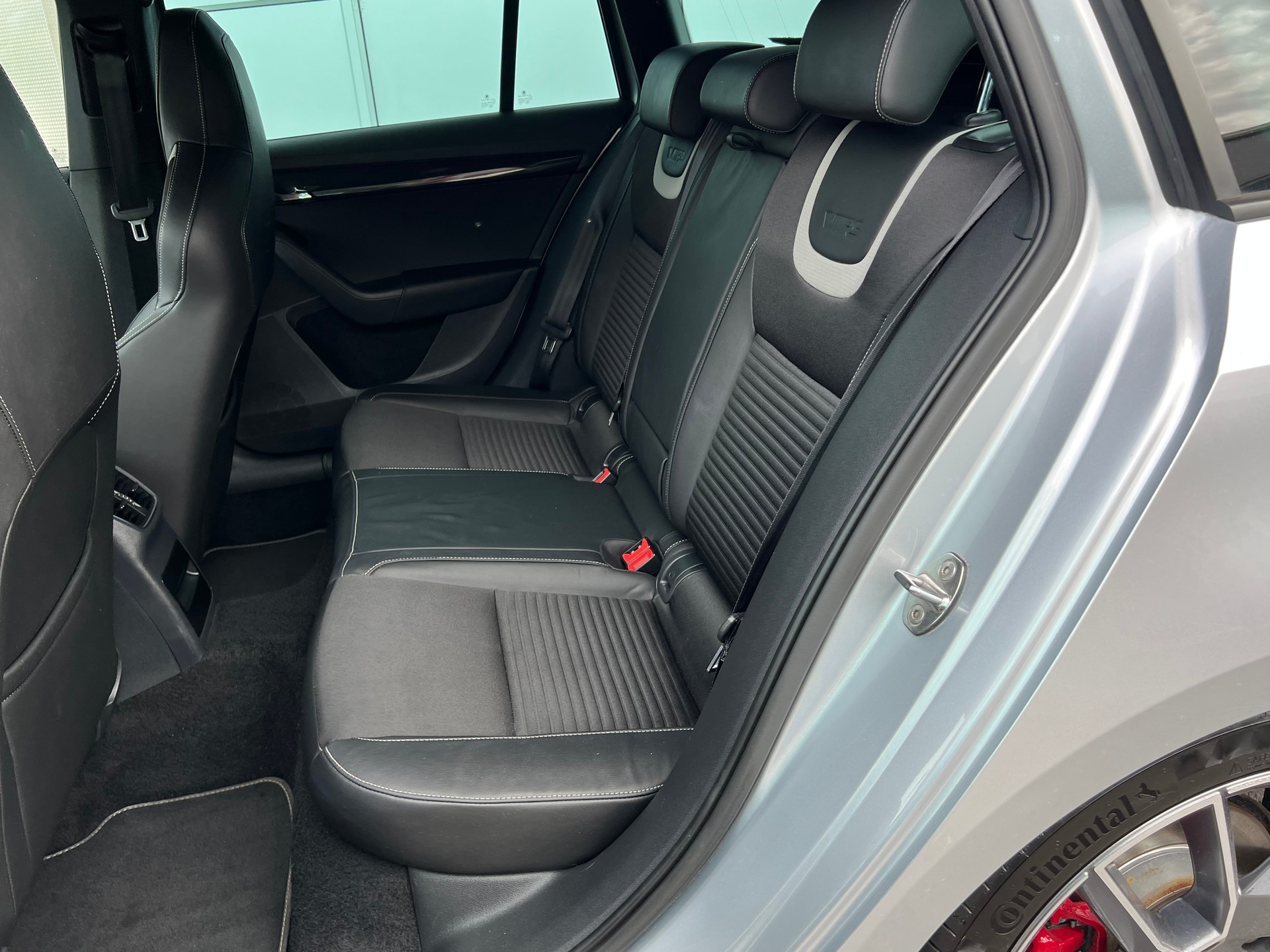 SKODA Octavia Combi 2.0 TSI RS DSG *** Navigation * Teilleder * Radio- DAB * frisch ab MFK * 1 Jahr Garantie ist möglich ***-image-13