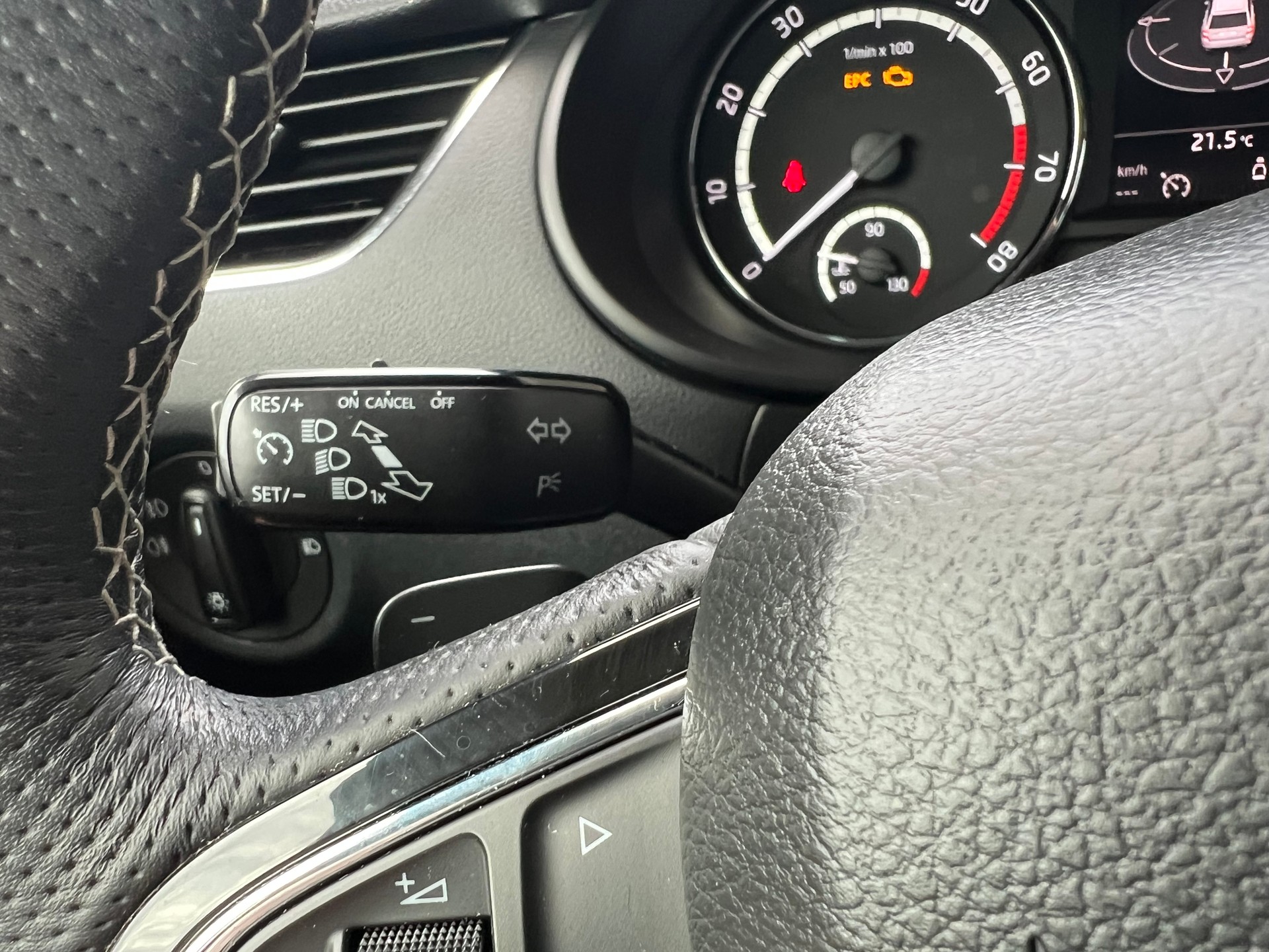 SKODA Octavia Combi 2.0 TSI RS DSG *** Navigation * Teilleder * Radio- DAB * frisch ab MFK * 1 Jahr Garantie ist möglich ***-image-25