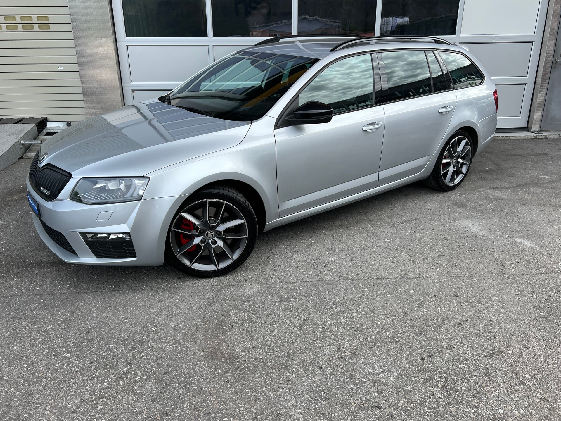 SKODA Octavia Combi 2.0 TSI RS DSG *** Navigation * Teilleder * Radio- DAB * frisch ab MFK * 1 Jahr Garantie ist möglich ***-image-9