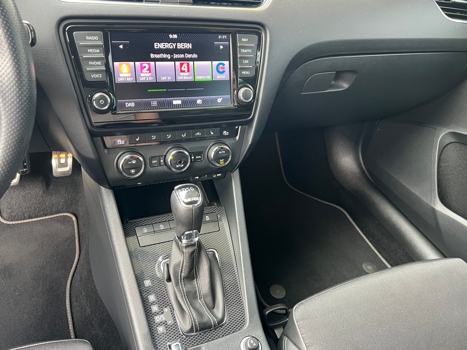 SKODA Octavia Combi 2.0 TSI RS DSG *** Navigation * Teilleder * Radio- DAB * frisch ab MFK * 1 Jahr Garantie ist möglich ***-image-17