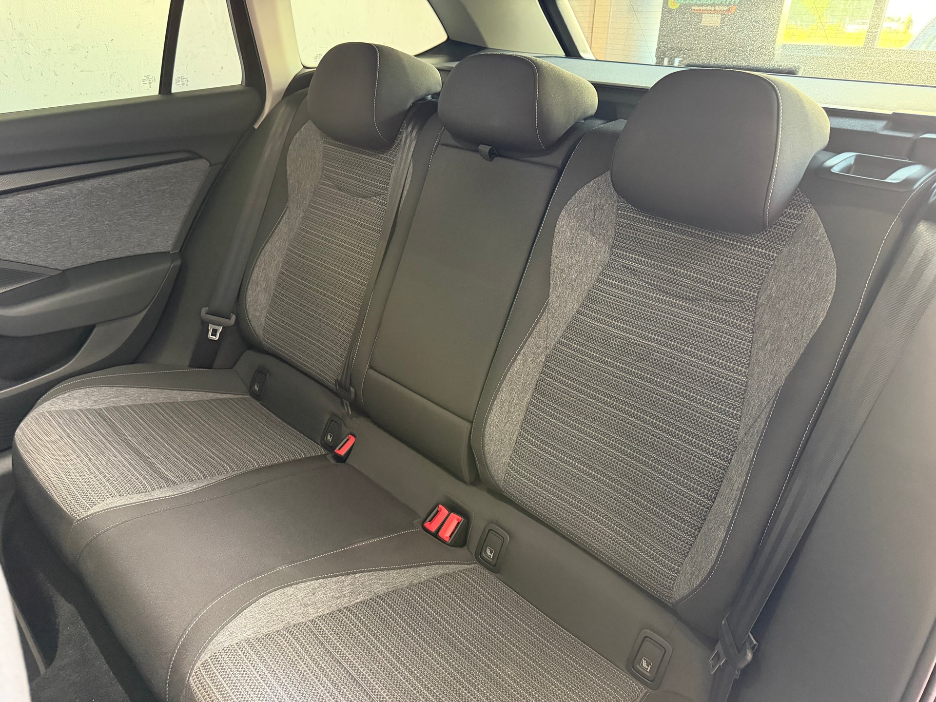 SKODA Superb Combi 2.0 TDi Selection DSG-image-14