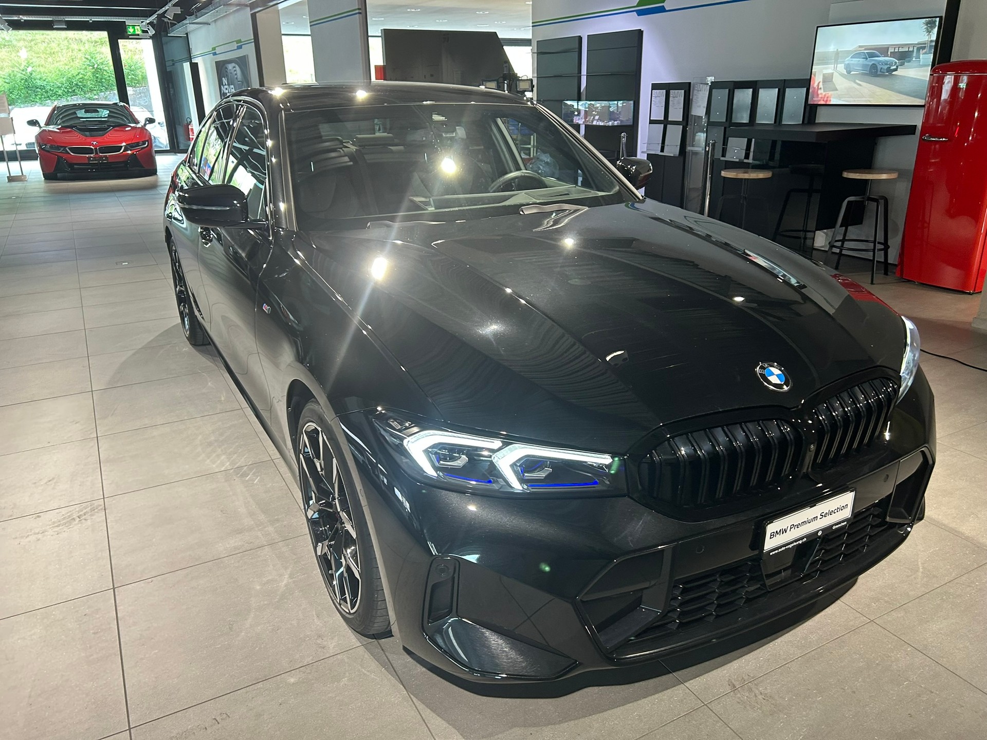 BMW 320d xDrive 48V Steptronic M Sport Pro-image-4