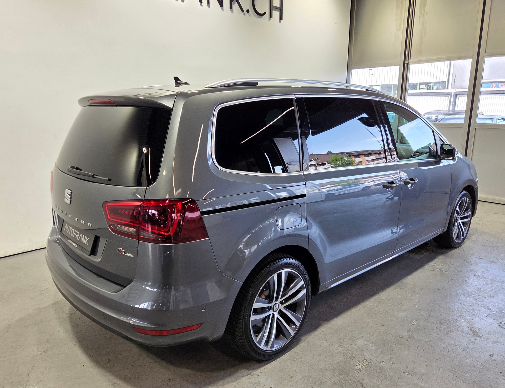 SEAT Alhambra 7-Plätzer 2.0 TSI 220 FR Line DSG-image-14