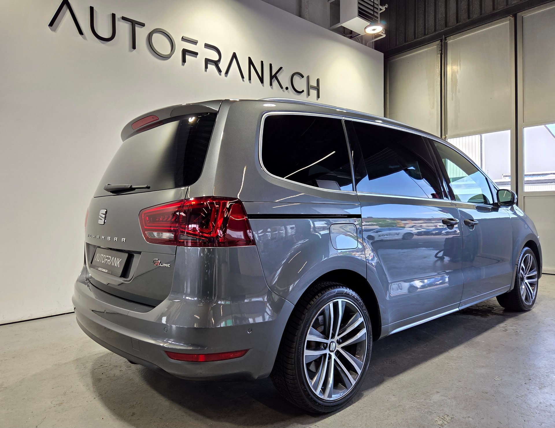 SEAT Alhambra 7-Plätzer 2.0 TSI 220 FR Line DSG-showroom-element-2