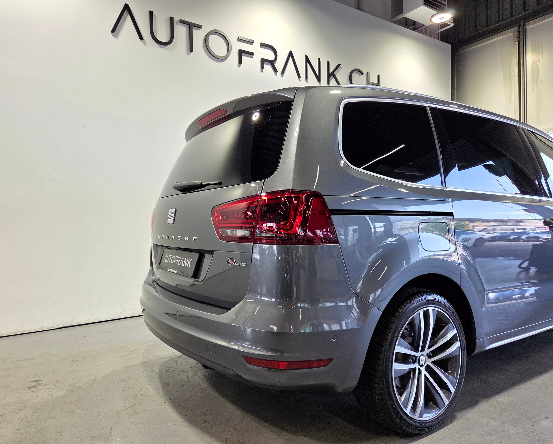 SEAT Alhambra 7-Plätzer 2.0 TSI 220 FR Line DSG-image-19
