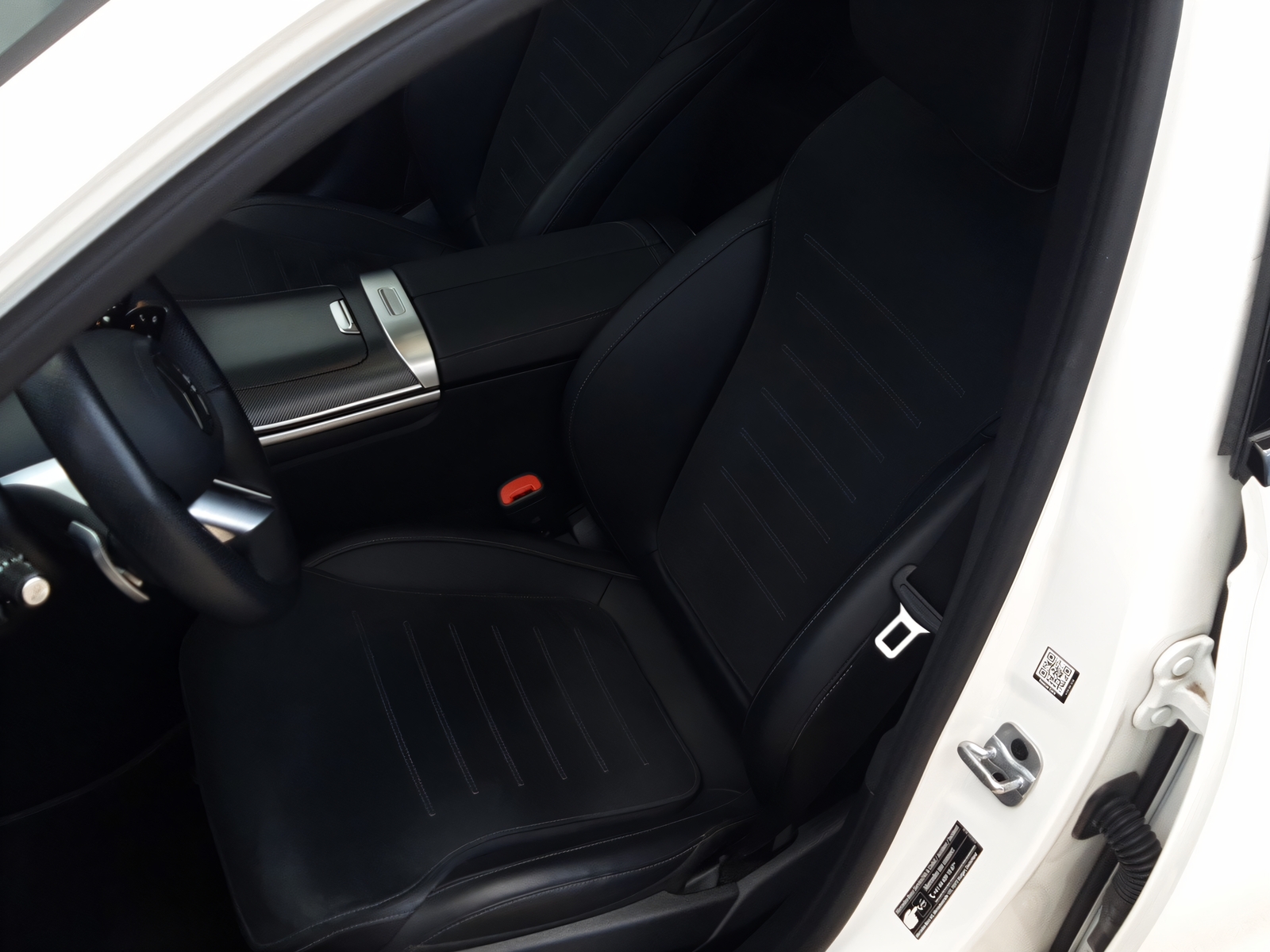MERCEDES-BENZ C 220 d 4Matic T-Modell AMG Line-image-11
