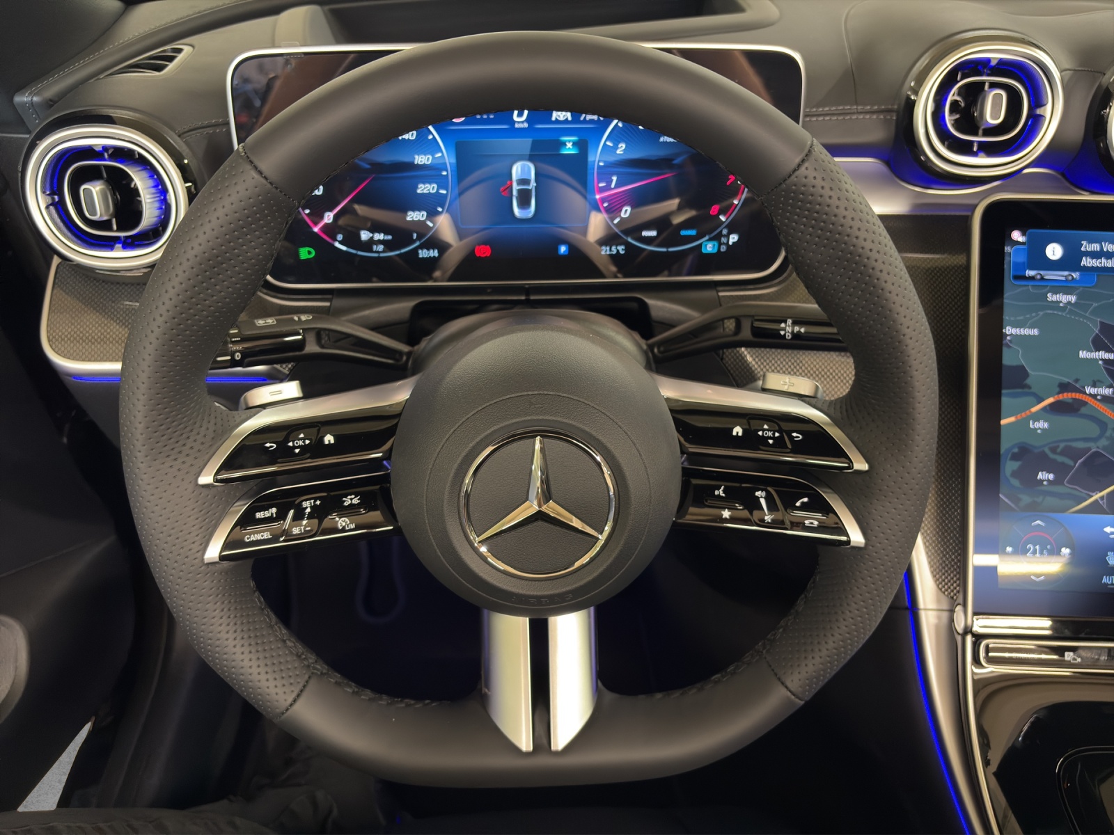 MERCEDES-BENZ CLE 200 4M Cabriolet-image-6
