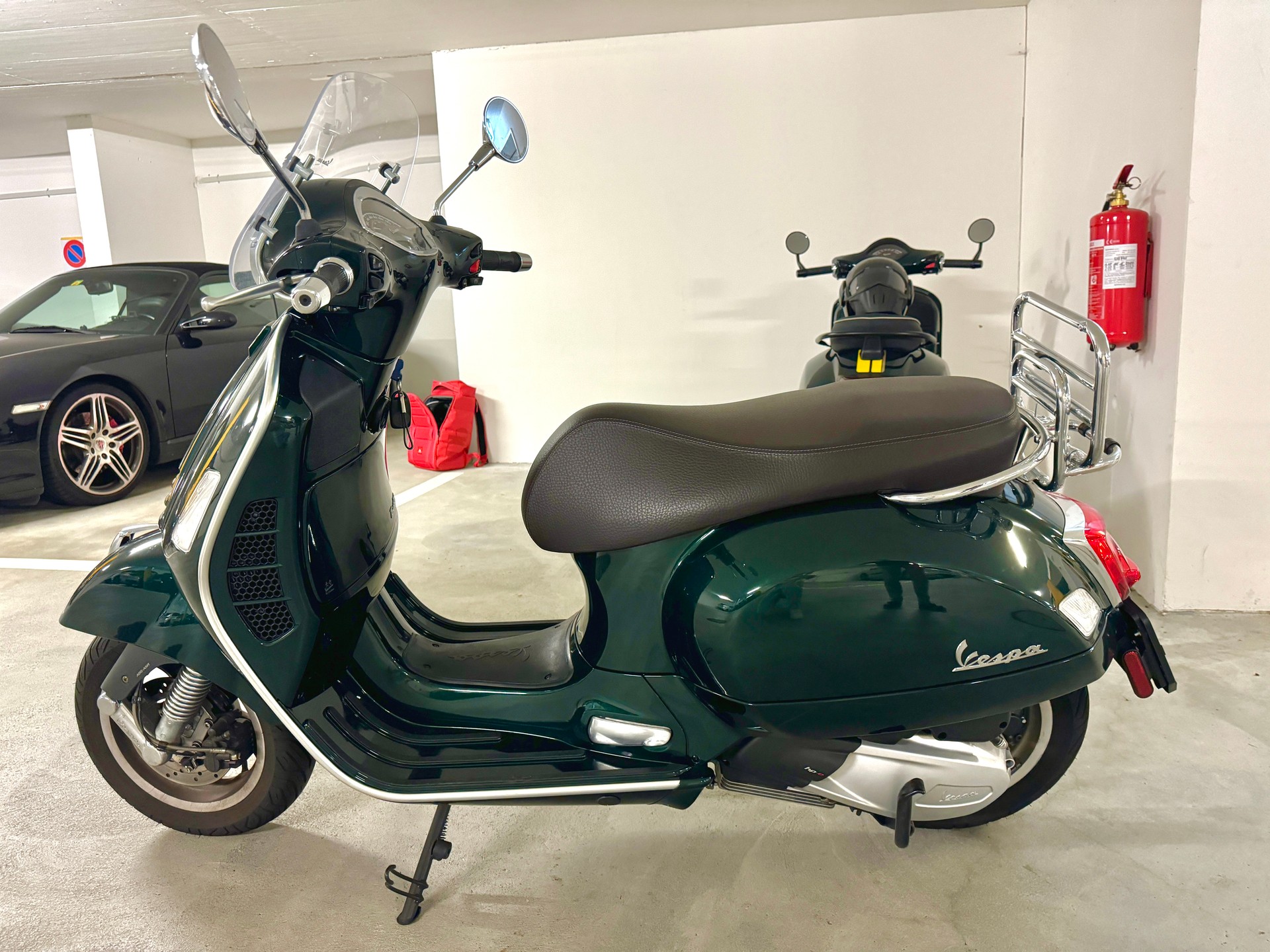 PIAGGIO Vespa GTS 300 HPE Touring ABS/ASR-image-2