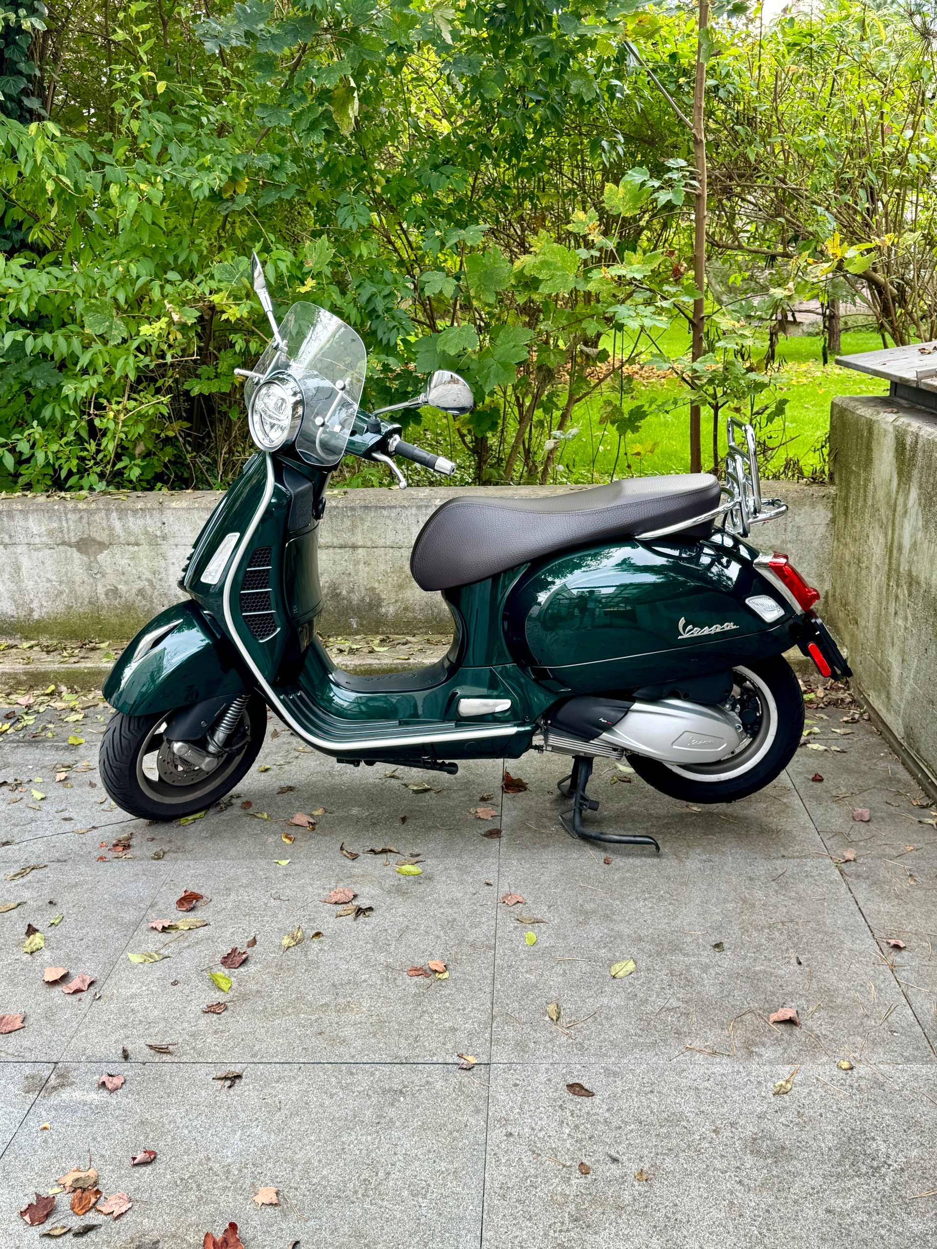 PIAGGIO Vespa GTS 300 HPE Touring ABS/ASR-image-0
