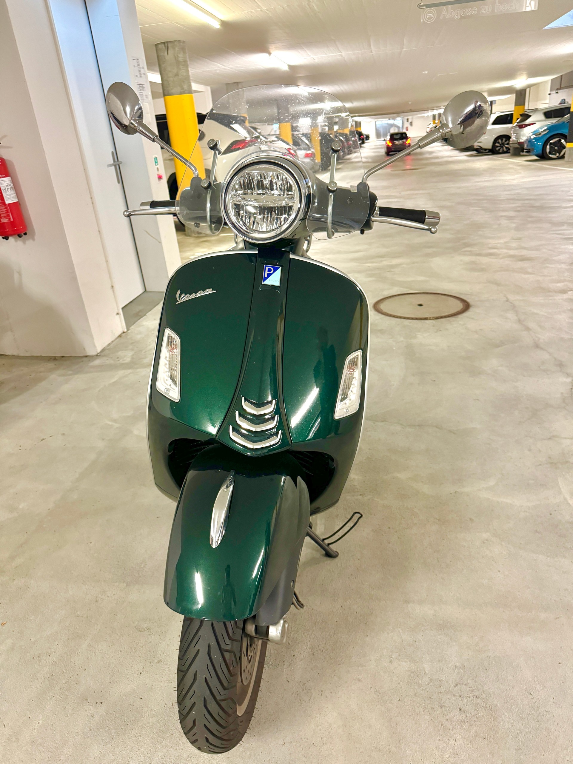 PIAGGIO Vespa GTS 300 HPE Touring ABS/ASR-image-1