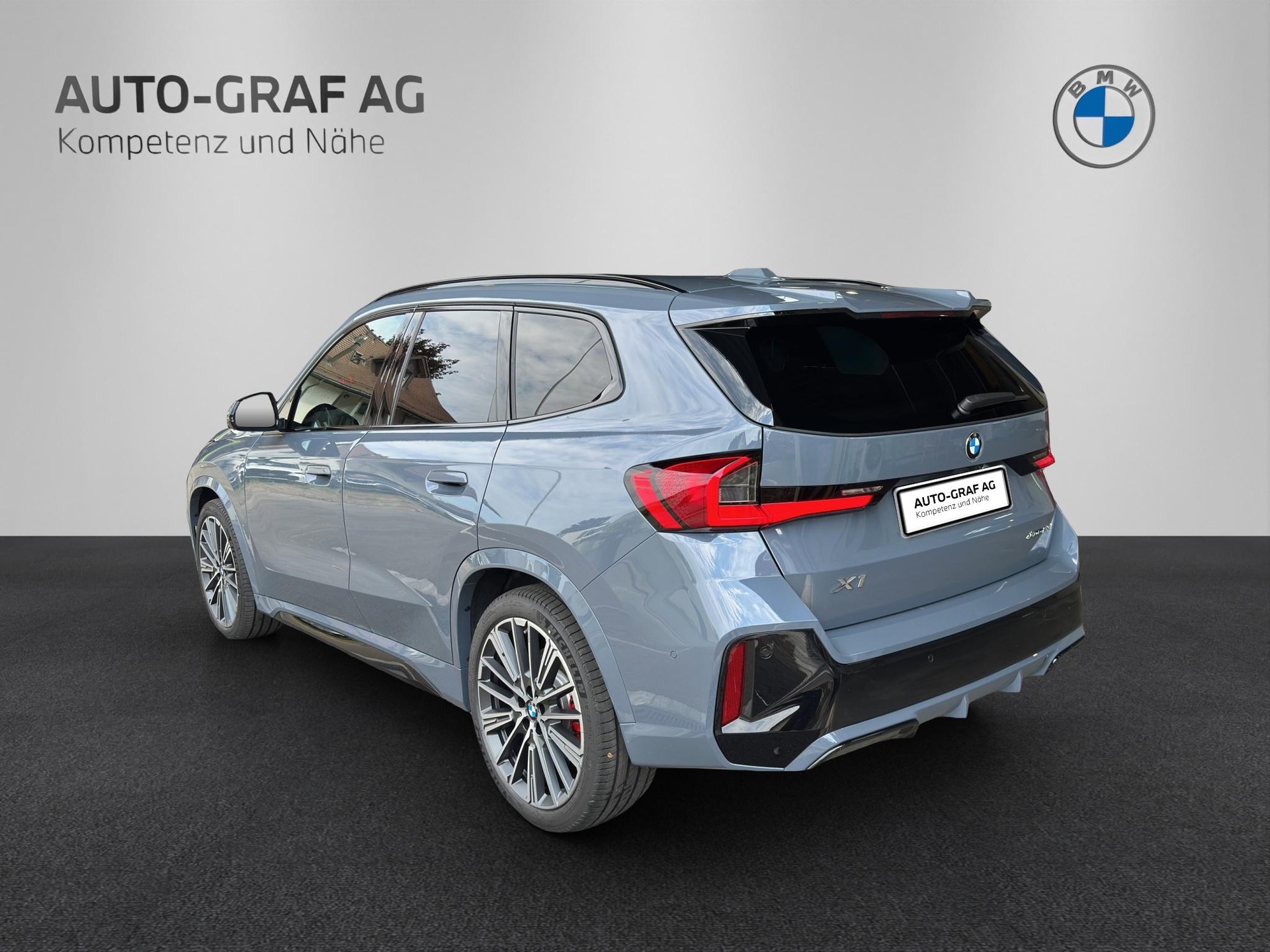 BMW X1 23i xDrive M Sport Pro-showroom-element-2