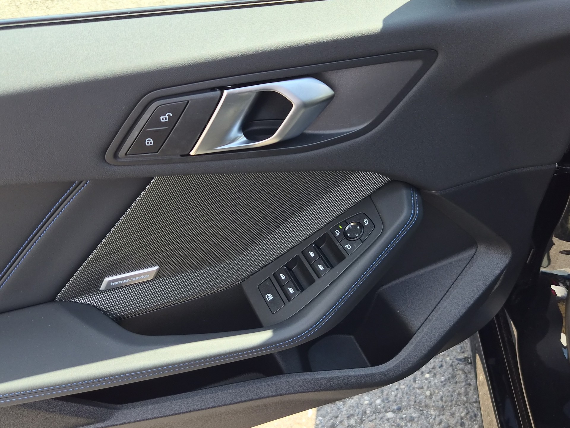 BMW 123 xDrive M Sport Pro Steptronic-image-11
